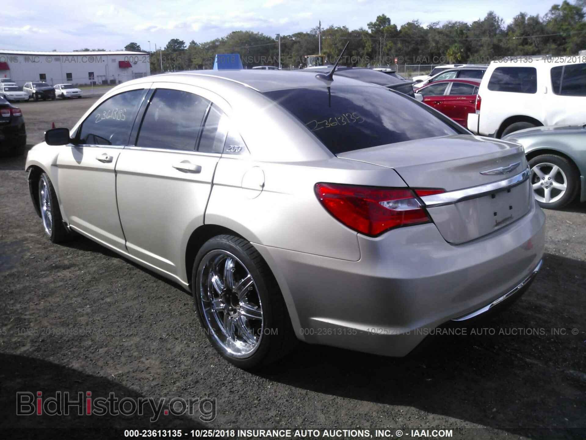 2013 Chrysler 200 - VIN: 1C3CCBBB1DN701223 - Фото 3
