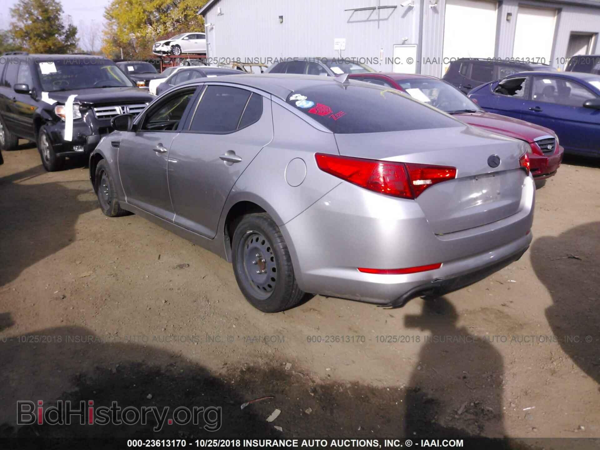 2011 Kia Optima - VIN: KNAGM4A77B5056834 - Фото 3
