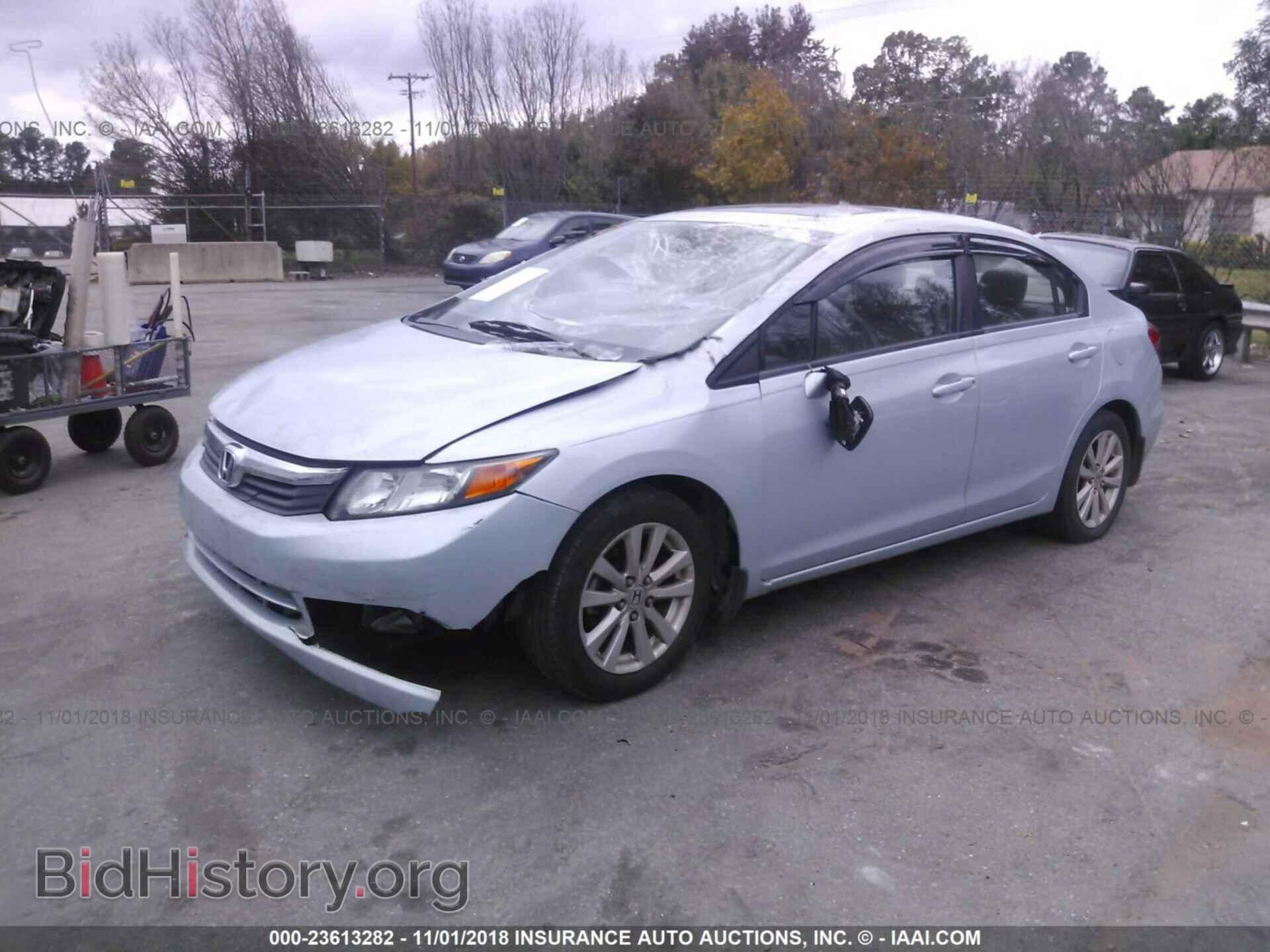 2012 Honda Civic - VIN: 2HGFB2F98CH503511 - Фото 2
