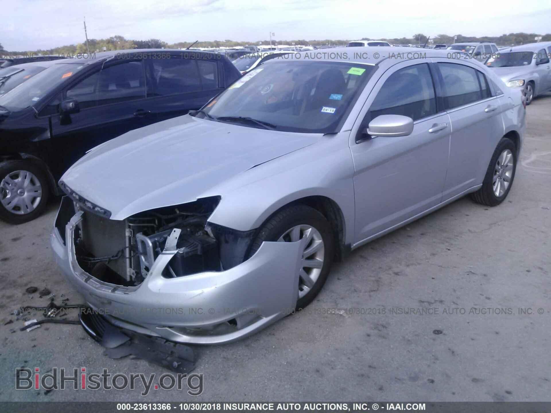 2012 Chrysler 200 - VIN: 1C3CCBBB9CN225396 - Photo 2
