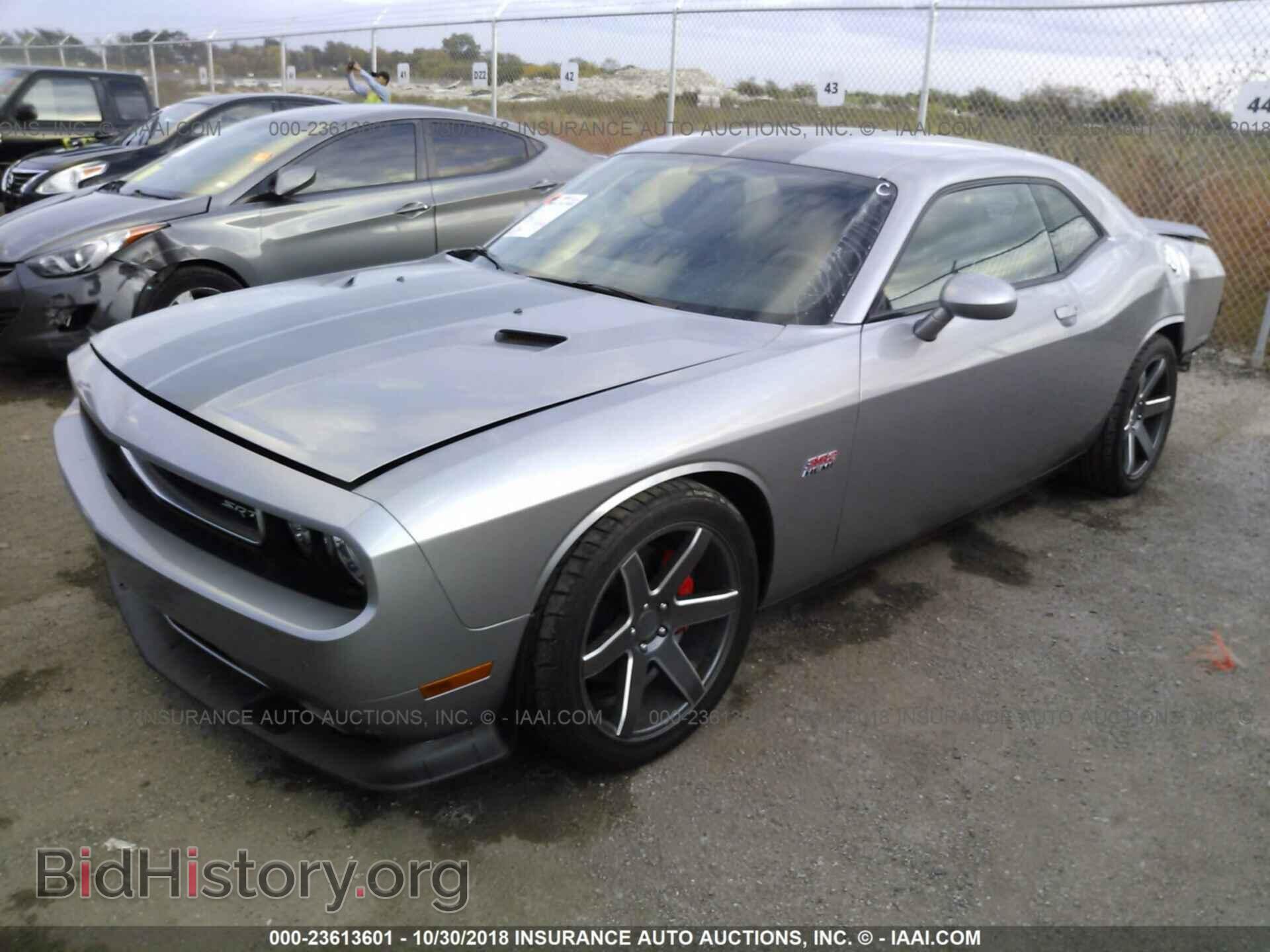 2011 Dodge Challenger - VIN: 2B3CJ7DJ9BH526603 - Фото 2