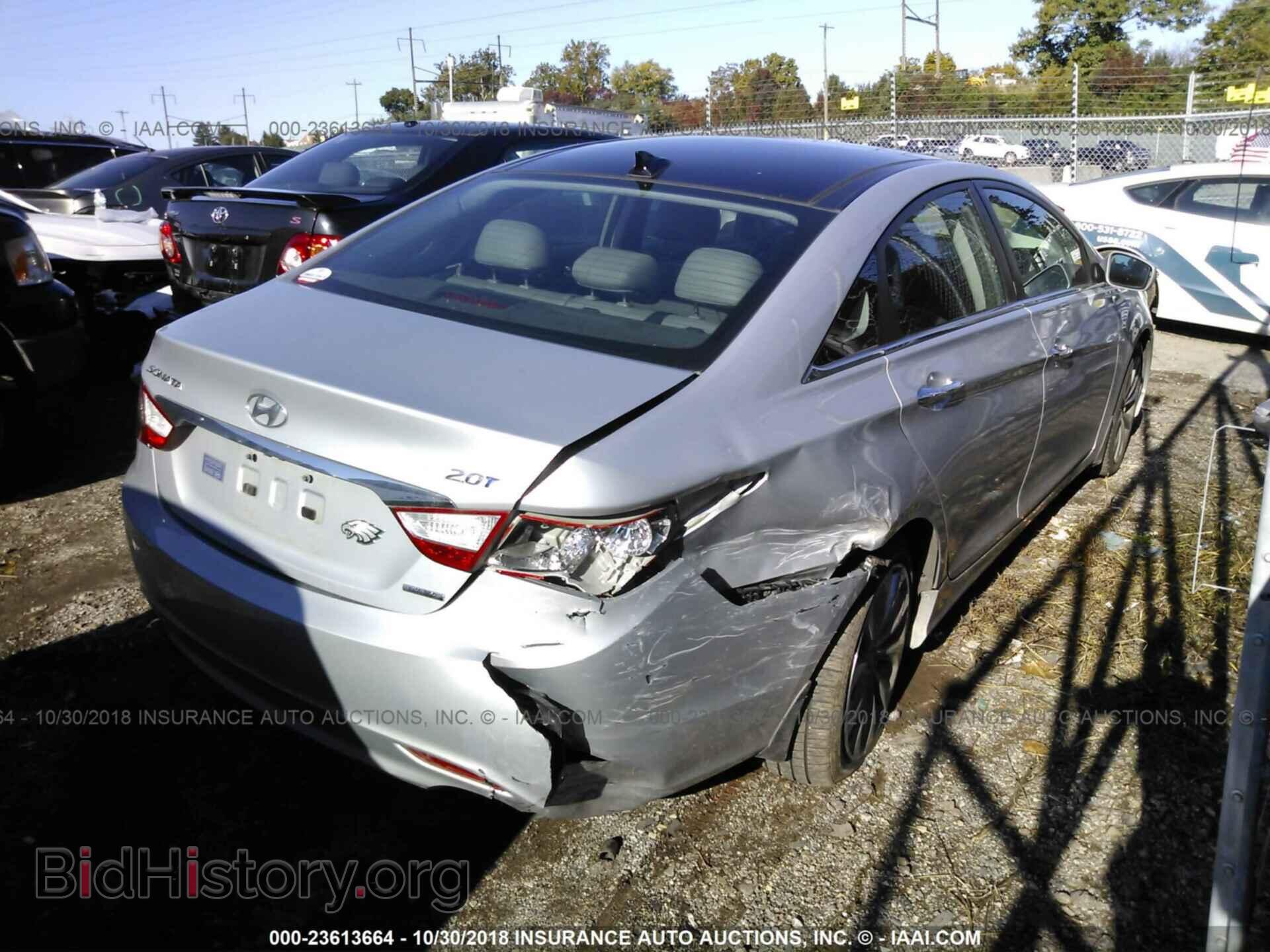 2012 Hyundai Sonata - VIN: 5NPEC4AB1CH475281 - Photo 4