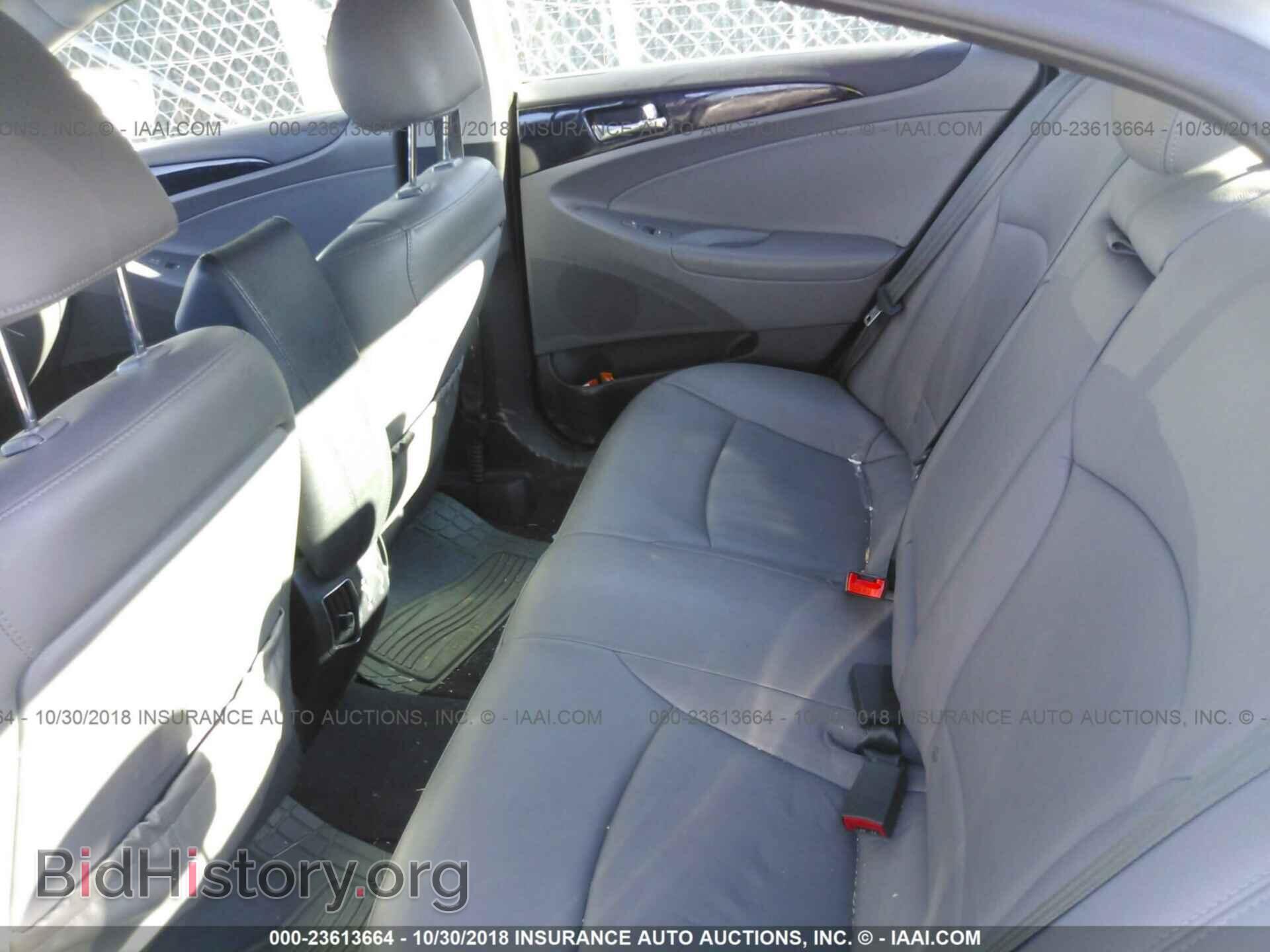 2012 Hyundai Sonata - VIN: 5NPEC4AB1CH475281 - Photo 8
