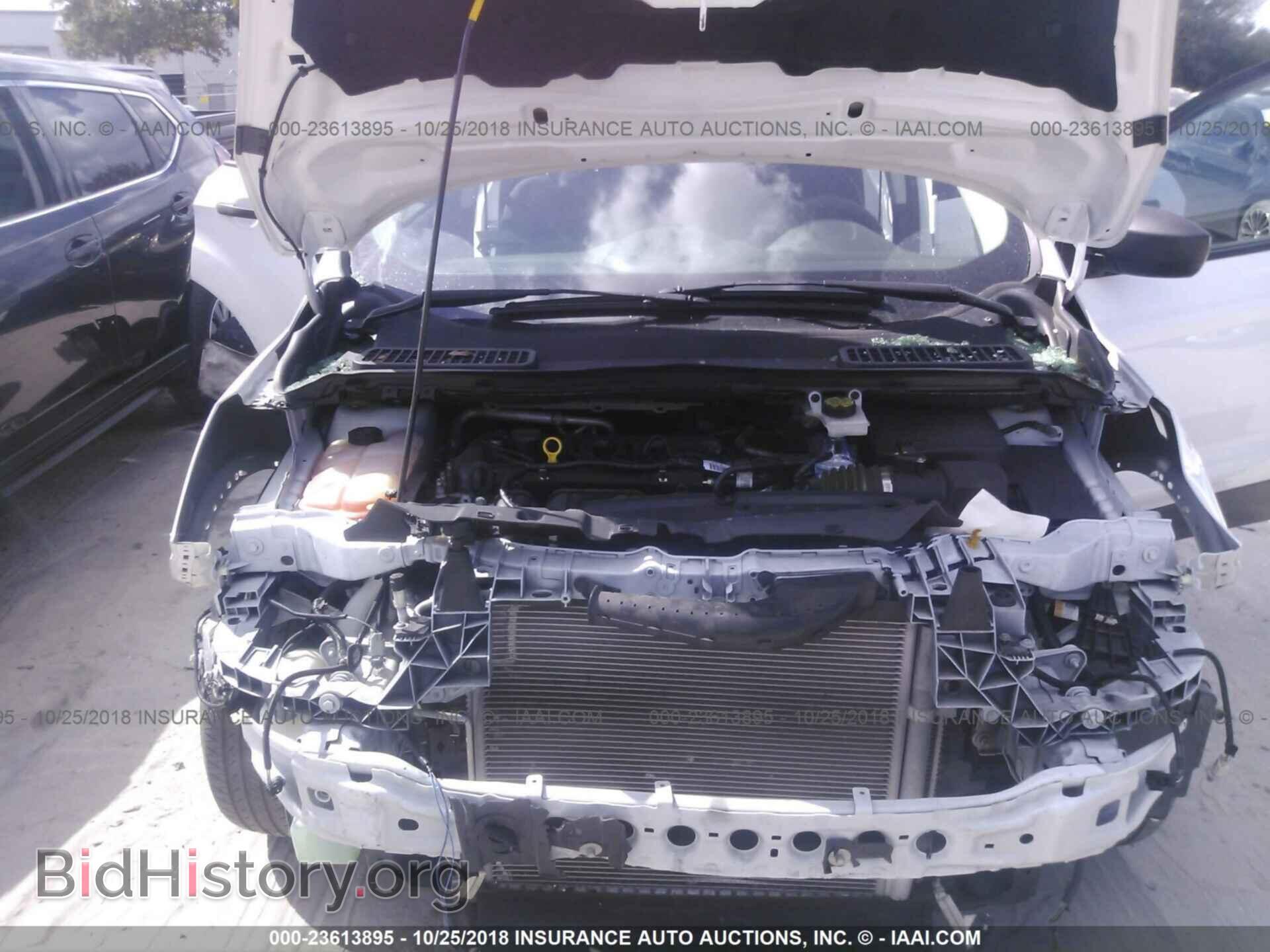 2014 Ford Escape - VIN: 1FMCU0F71EUD71105 - Photo 10