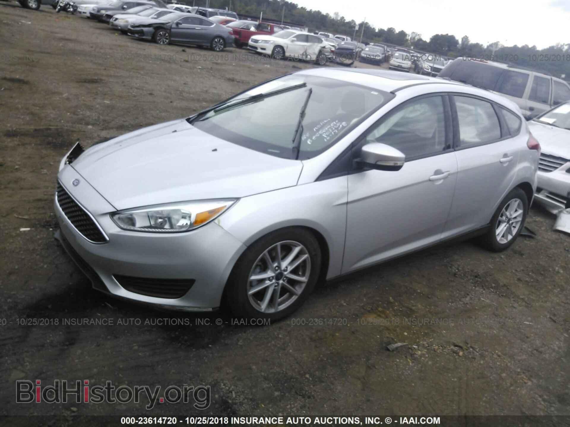 2016 Ford Focus - VIN: 1FADP3K28GL352240 - Фото 2