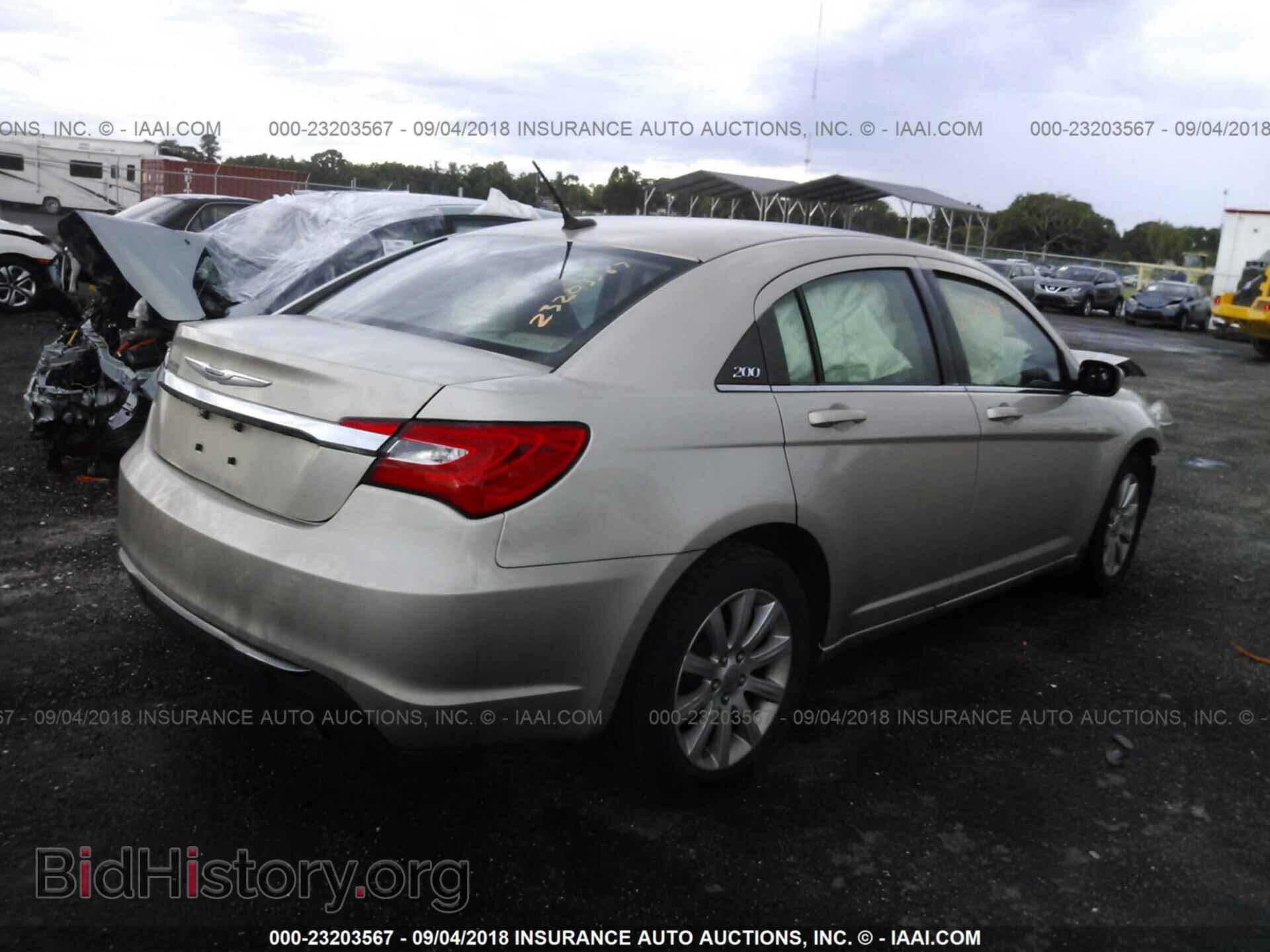 2014 CHRYSLER 200 - VIN: 1C3CCBBB0EN186068 - Photo 4