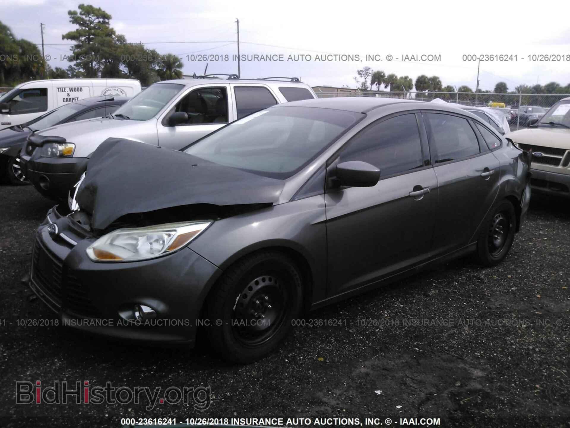 2012 Ford Focus - VIN: 1FAHP3F23CL251984 - Фото 2