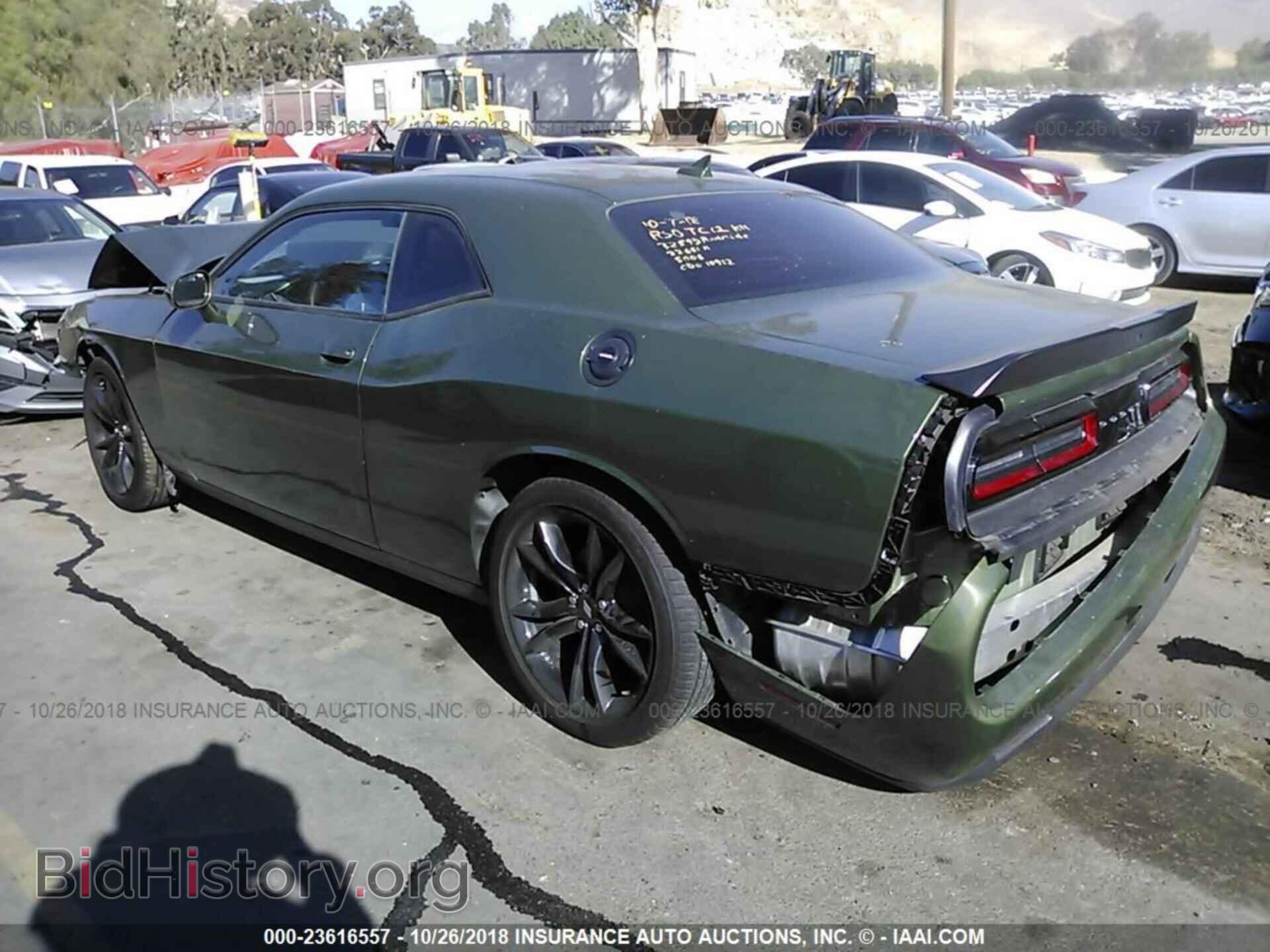 2018 Dodge Challenger - VIN: 2C3CDZAG5JH215005 - Photo 3