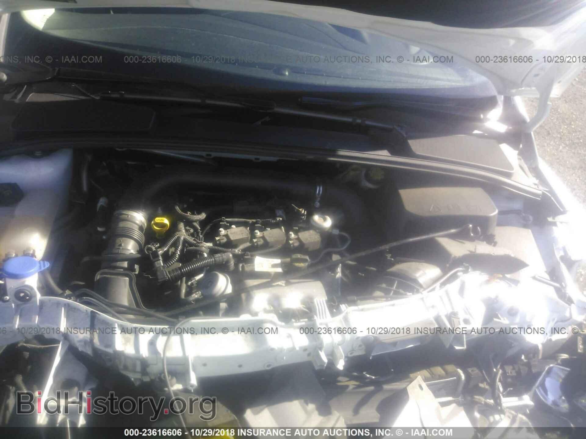 2016 Ford Focus - VIN: 1FADP3KE0GL385906 - Фото 10