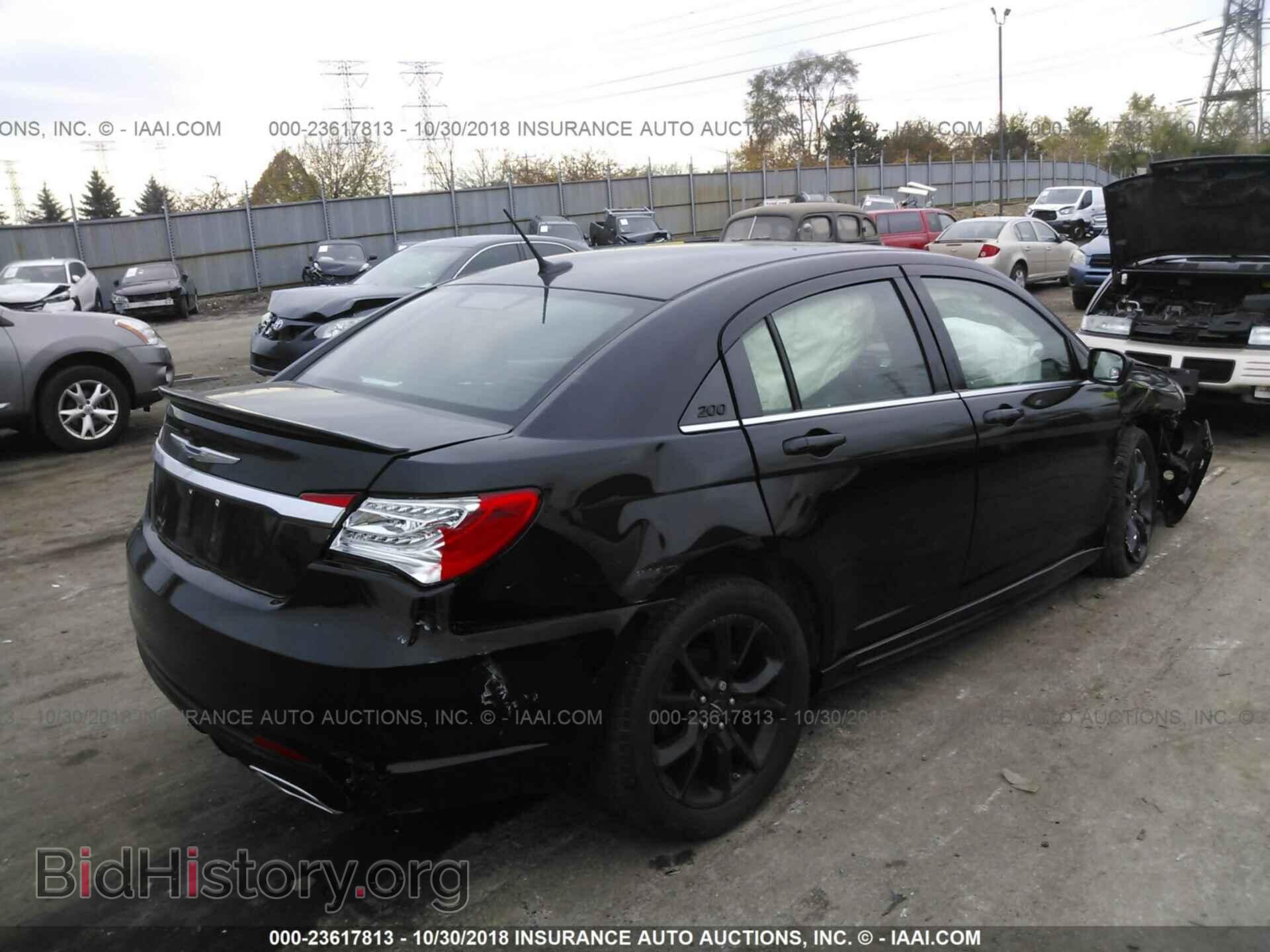 2013 Chrysler 200 - VIN: 1C3CCBCG7DN738089 - Photo 4