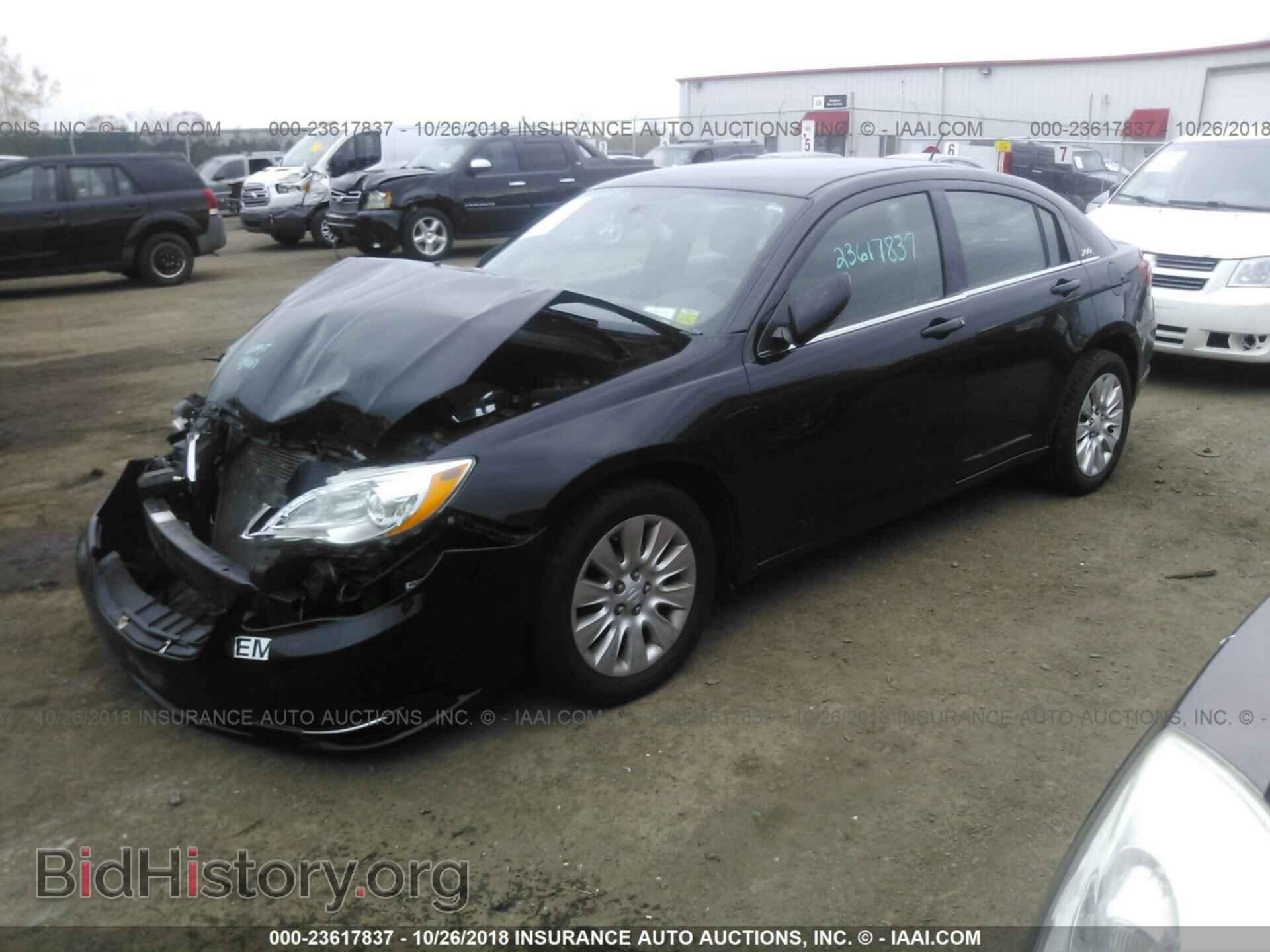 2012 Chrysler 200 - VIN: 1C3CCBAB5CN292627 - Фото 2