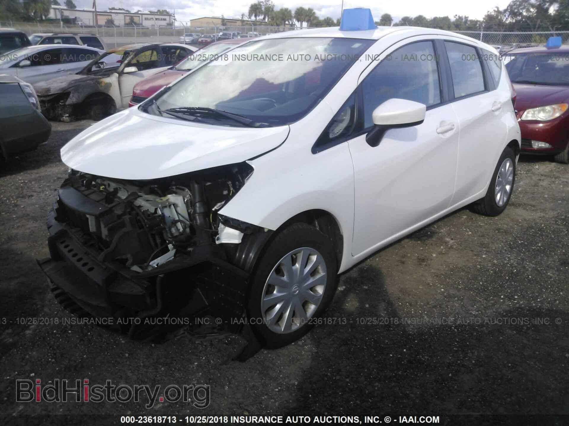 2016 Nissan Versa note - VIN: 3N1CE2CP5GL368600 - Фото 2
