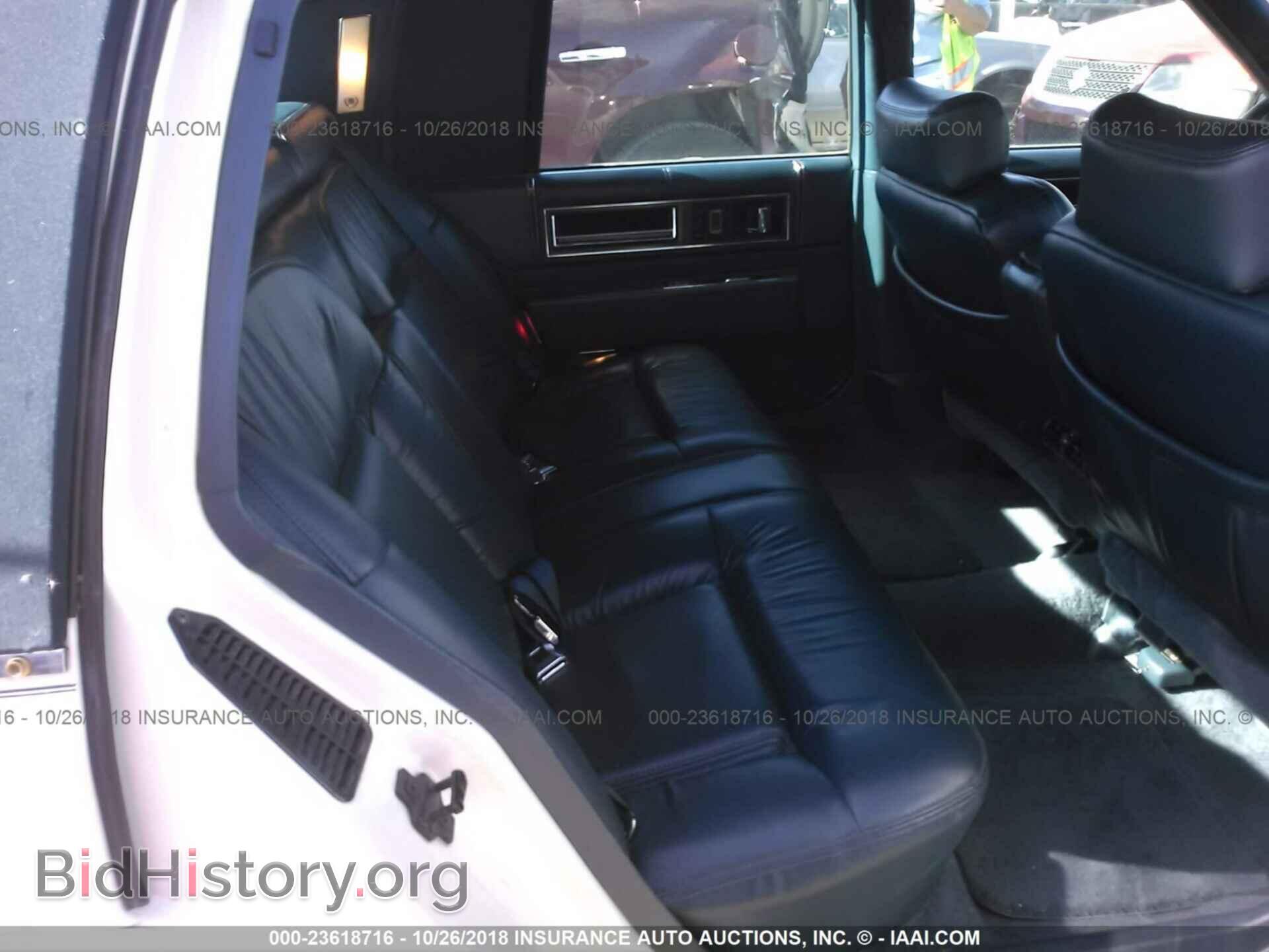 1992 CADILLAC DEVILLE - VIN: 1G6CD53B0N4292067 - Photo 8