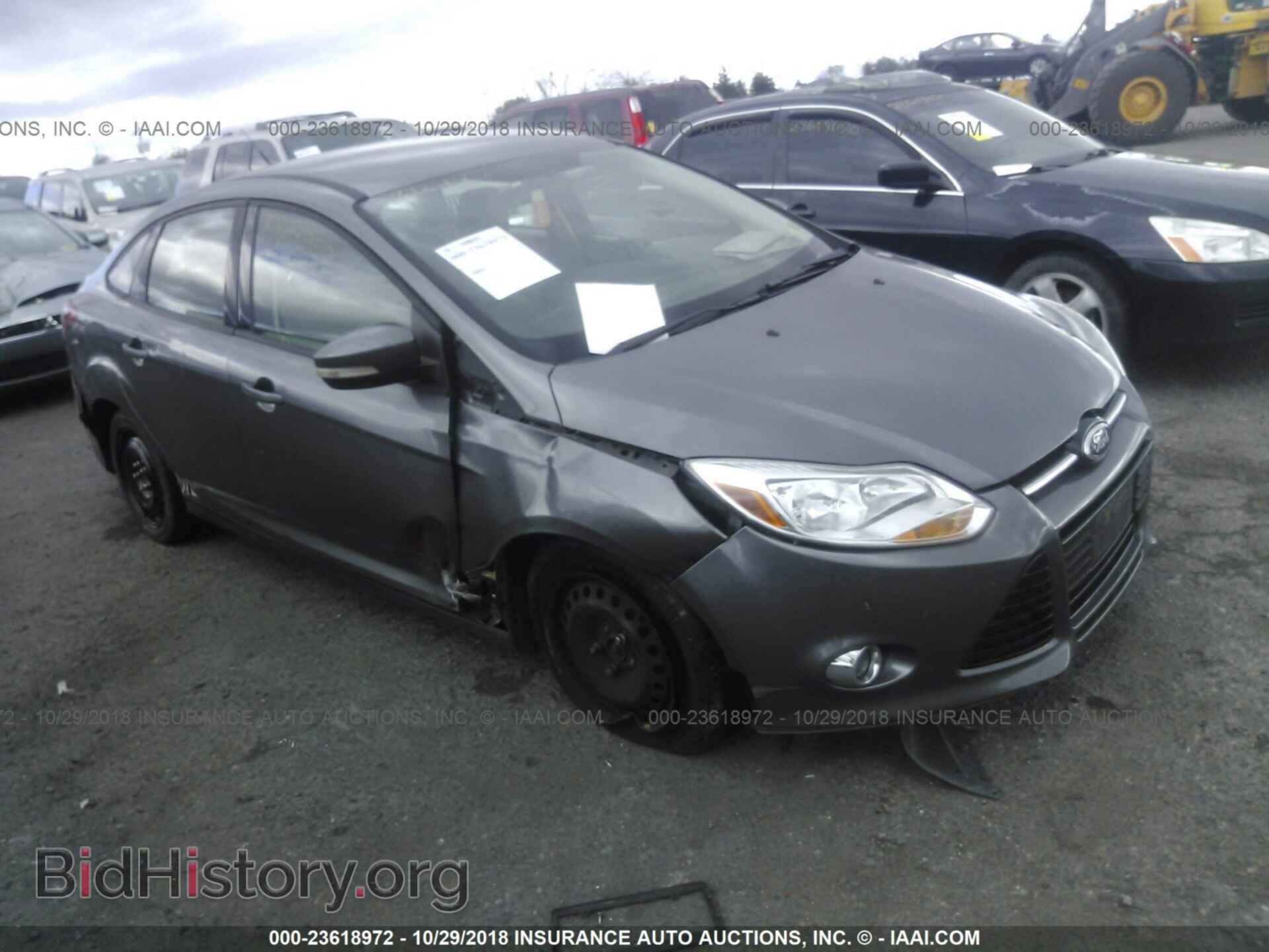 Фотография 1FAHP3F28CL187604 - Ford Focus 2012