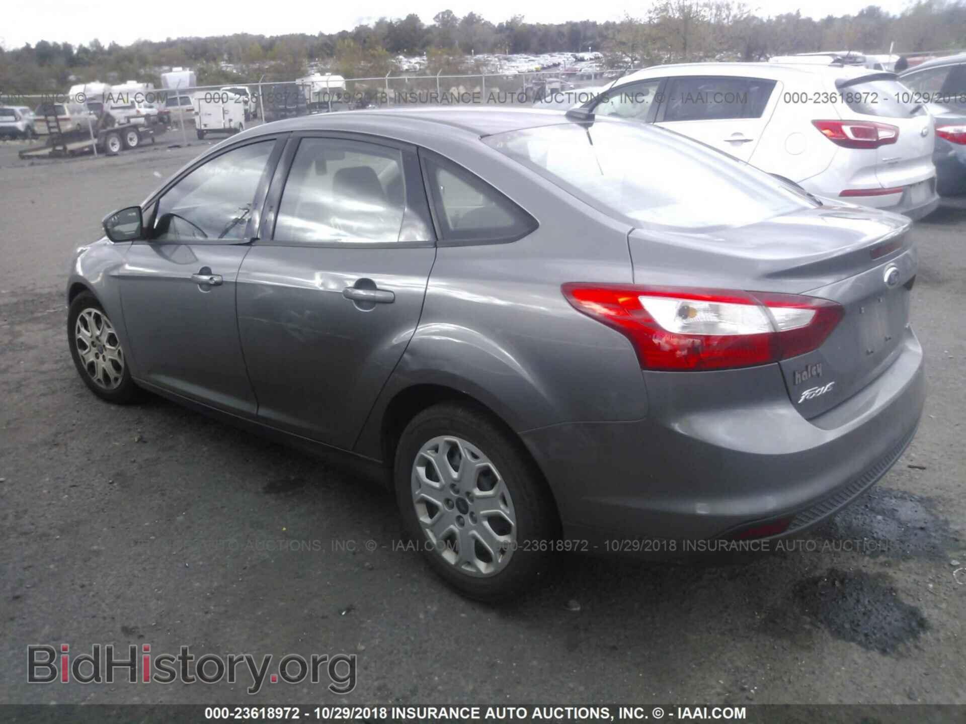 2012 Ford Focus - VIN: 1FAHP3F28CL187604 - Photo 3
