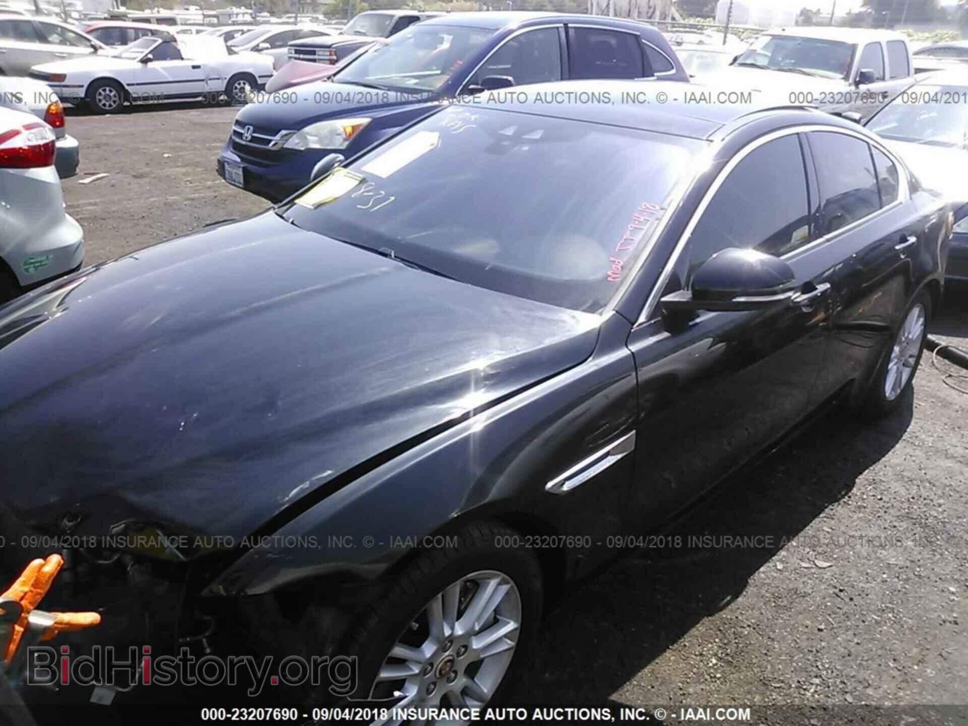 2017 JAGUAR XE - VIN: SAJAD4BG3HA958017 - Фото 2