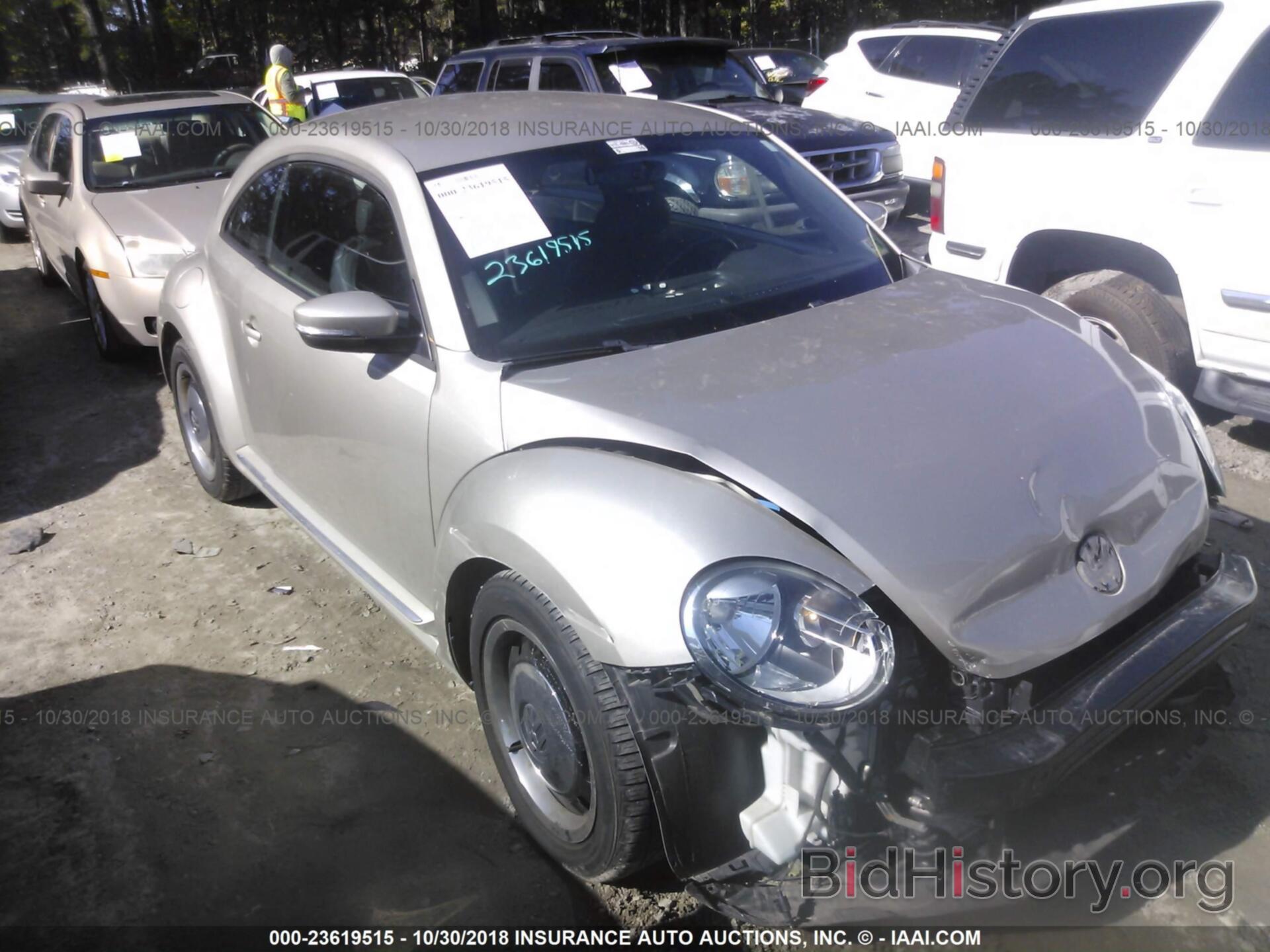 Photo 3VWJX7AT2DM601072 - Volkswagen Beetle 2013