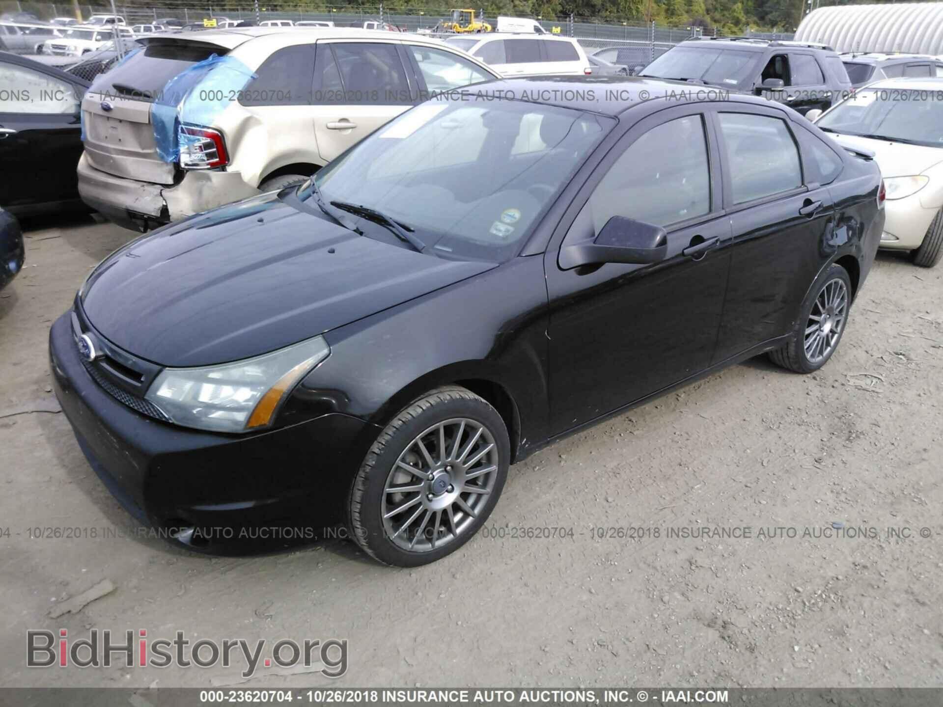 2011 FORD FOCUS - VIN: 1FAHP3GN8BW151384 - Photo 2