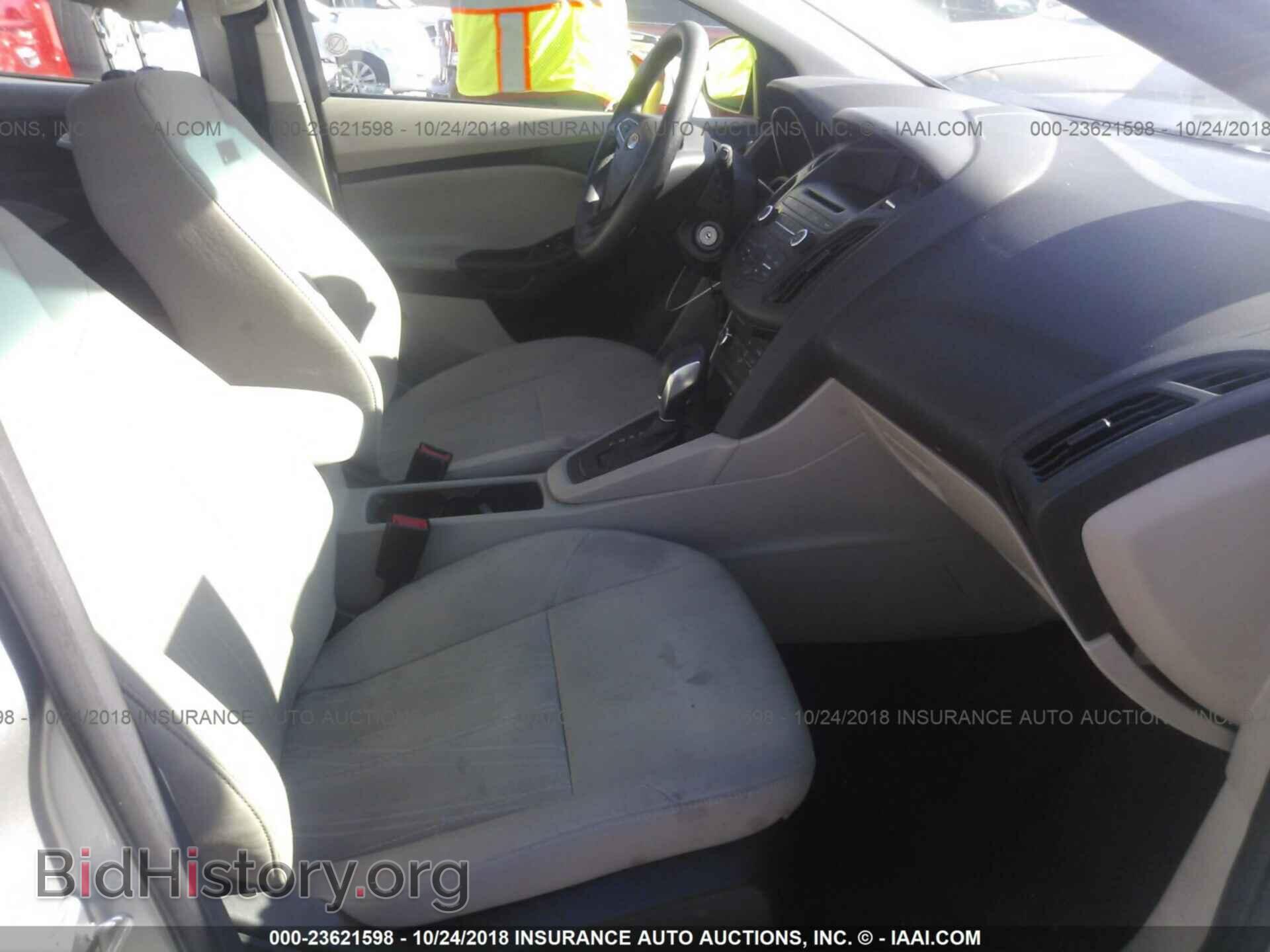 2017 Ford Focus - VIN: 1FADP3K27HL232205 - Фото 5