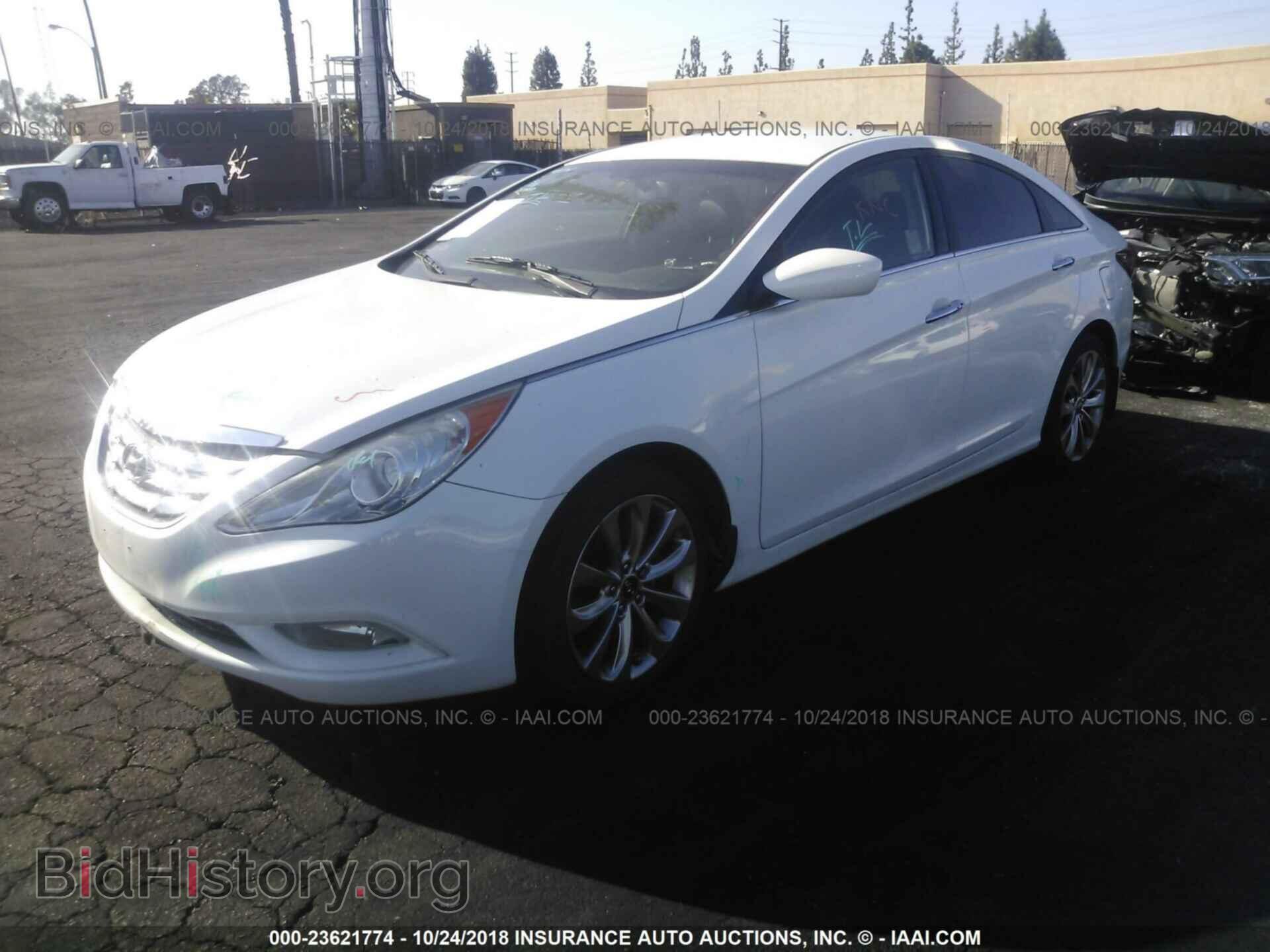 2012 Hyundai Sonata - VIN: 5NPEC4AB8CH424909 - Photo 2