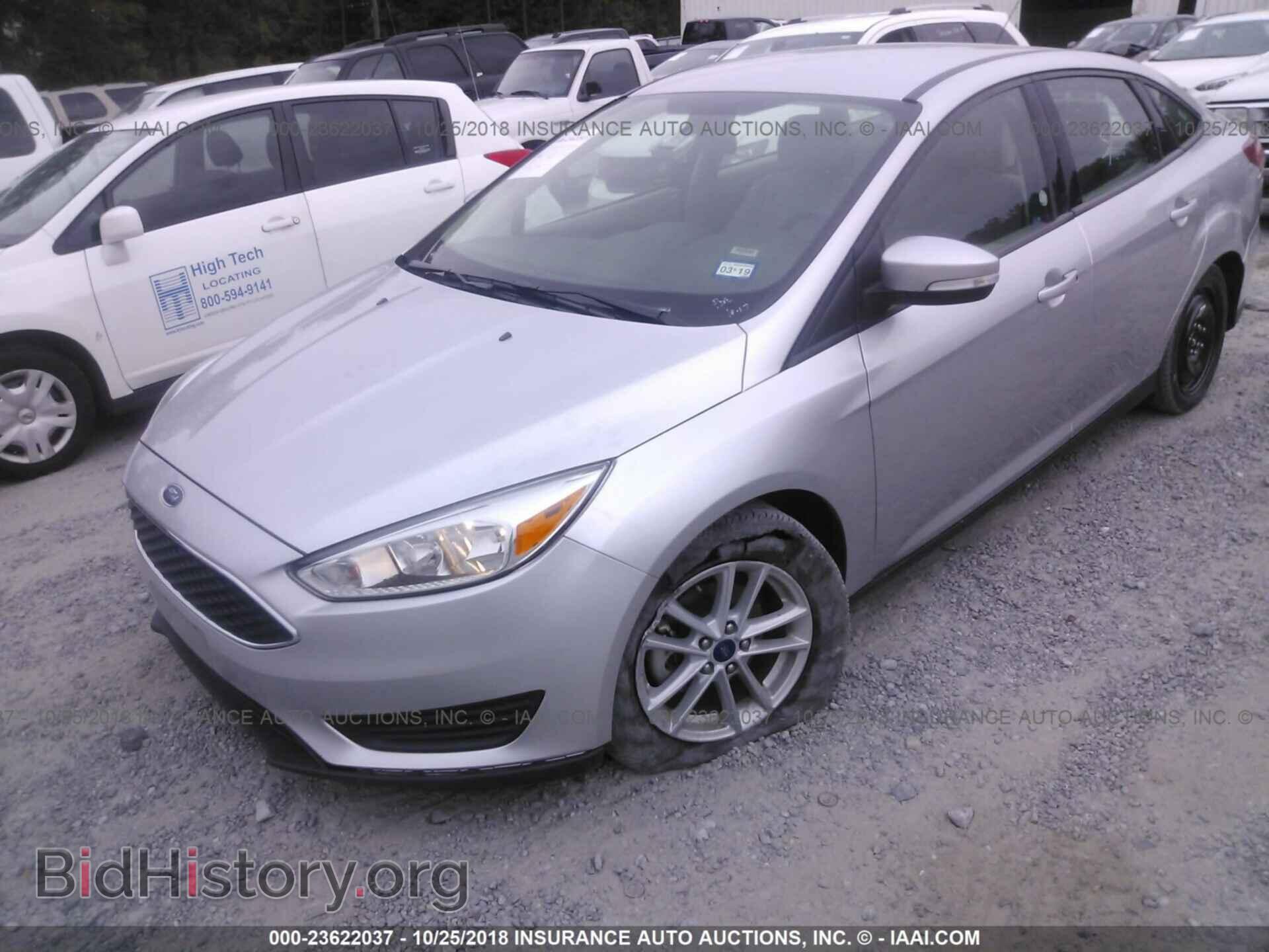 2017 Ford Focus - VIN: 1FADP3F22HL249083 - Фото 2