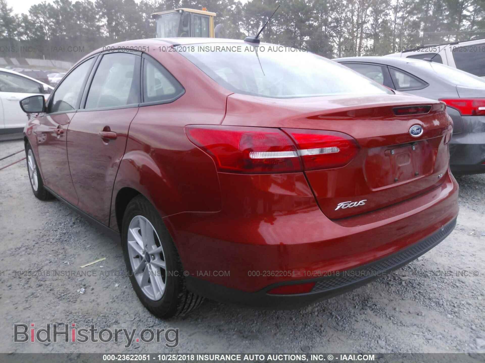 2018 Ford Focus - VIN: 1FADP3F21JL251722 - Фото 3