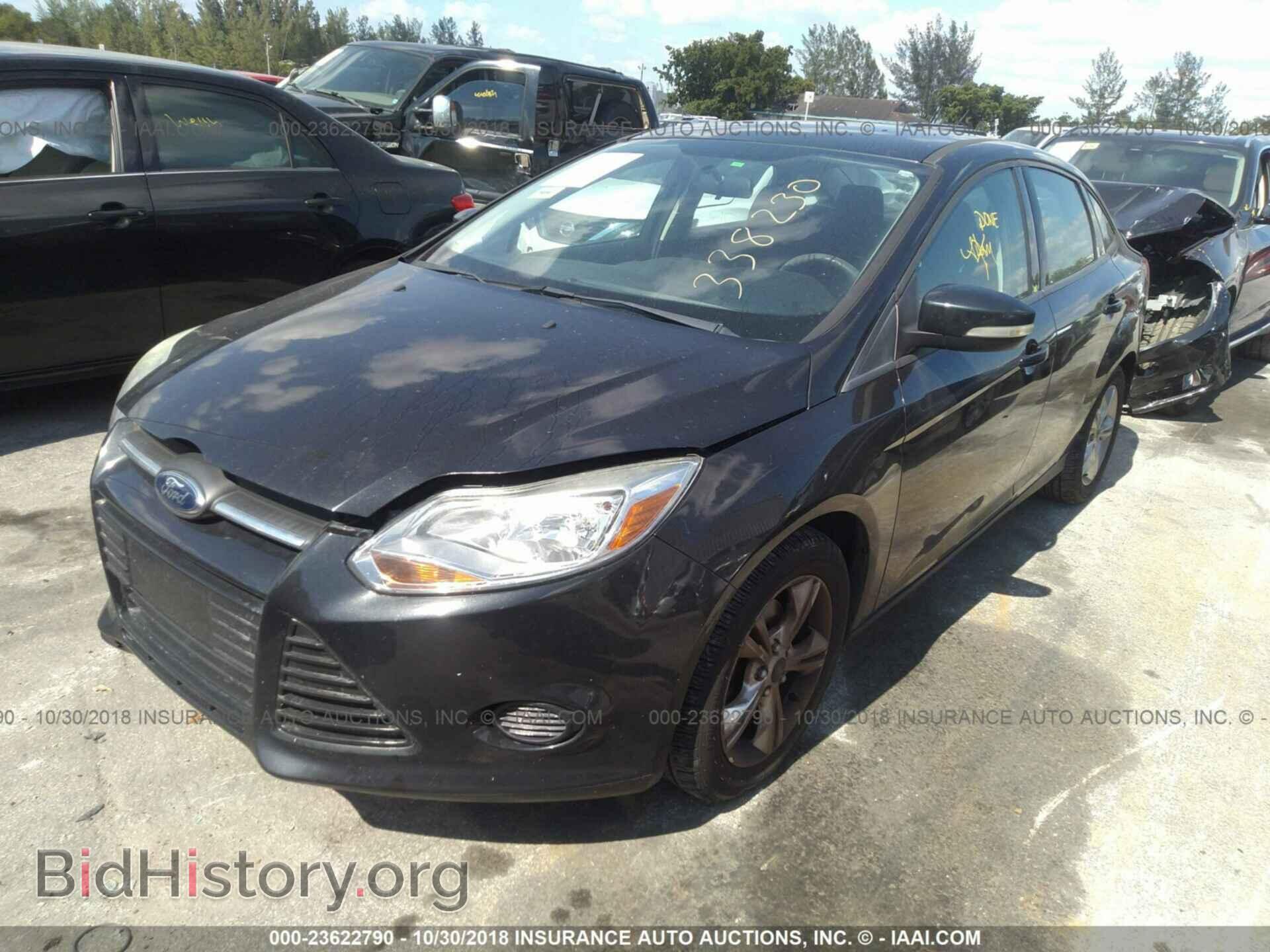 2013 Ford Focus - VIN: 1FADP3F24DL338230 - Фото 2