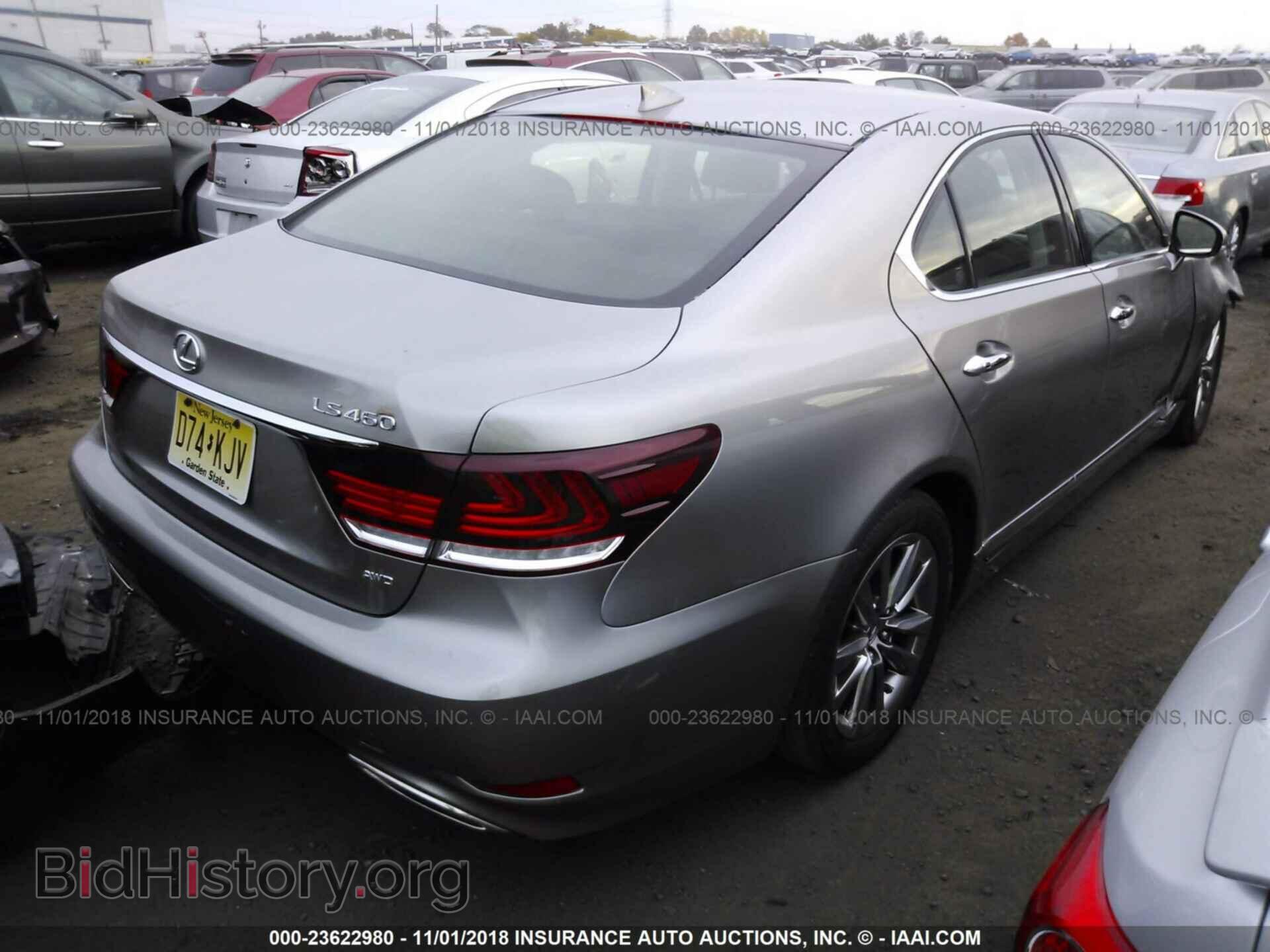 2016 Lexus Ls - VIN: JTHCL5EF4G5026658 - Photo 4