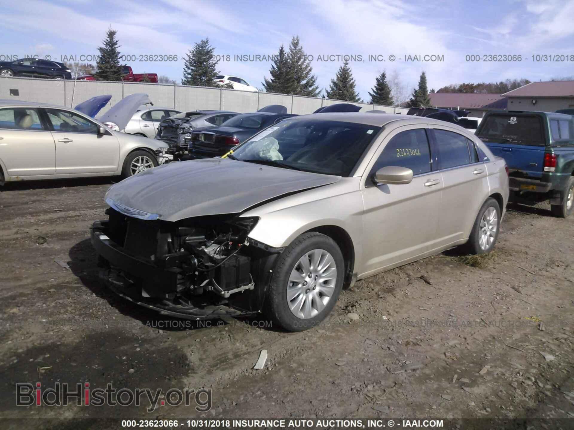 2014 Chrysler 200 - VIN: 1C3CCBAB4EN237198 - Фото 2