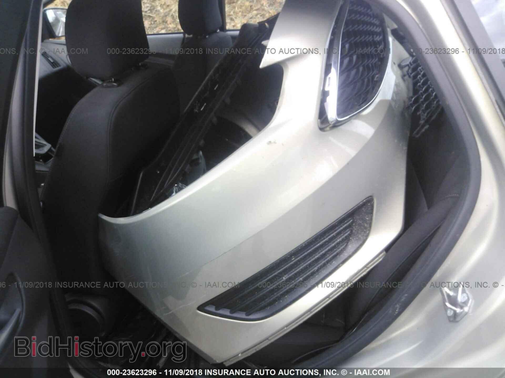 2015 Ford Focus - VIN: 1FADP3F28FL237677 - Photo 8