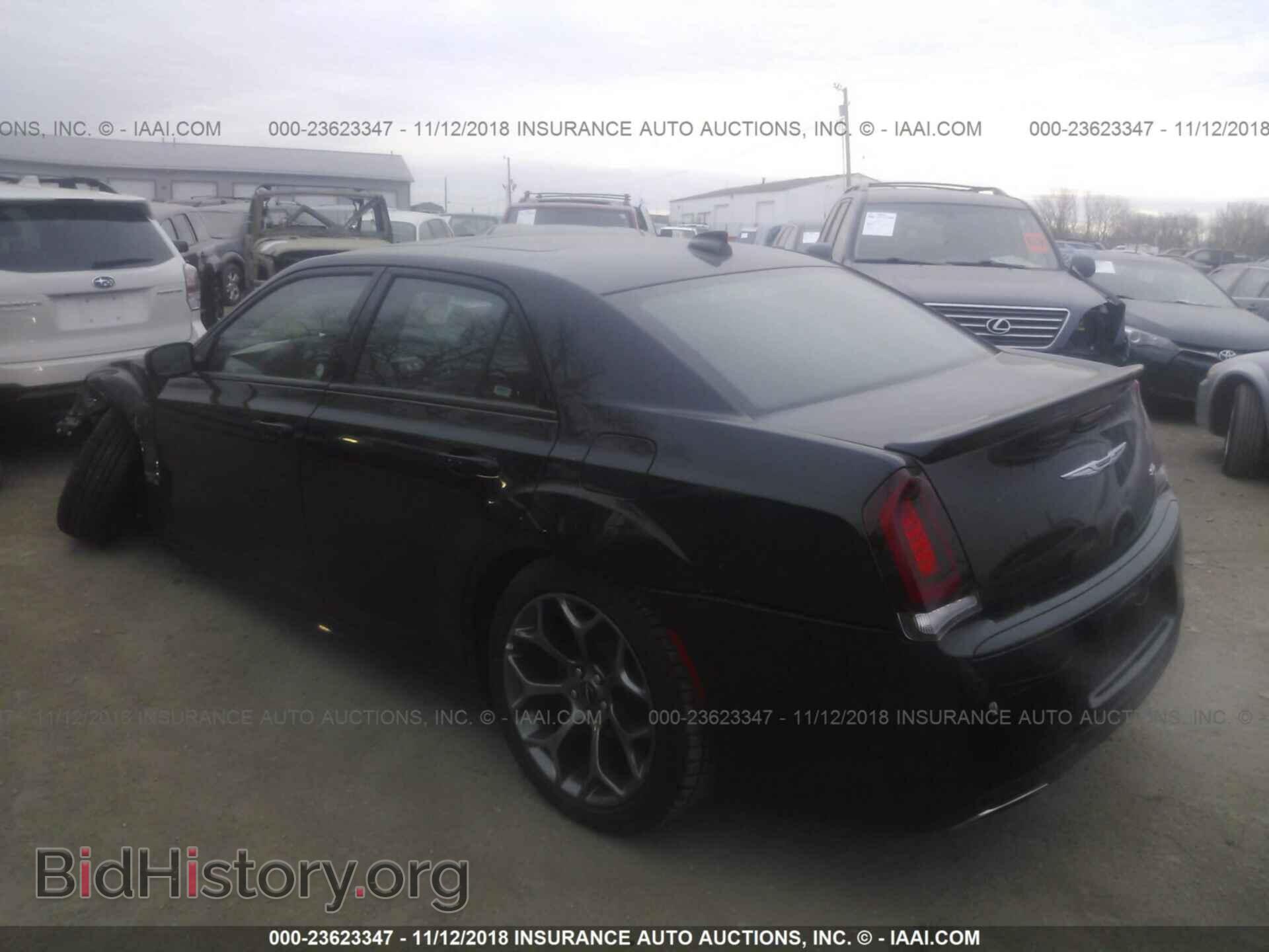 2018 Chrysler 300 - VIN: 2C3CCABGXJH296117 - Фото 3