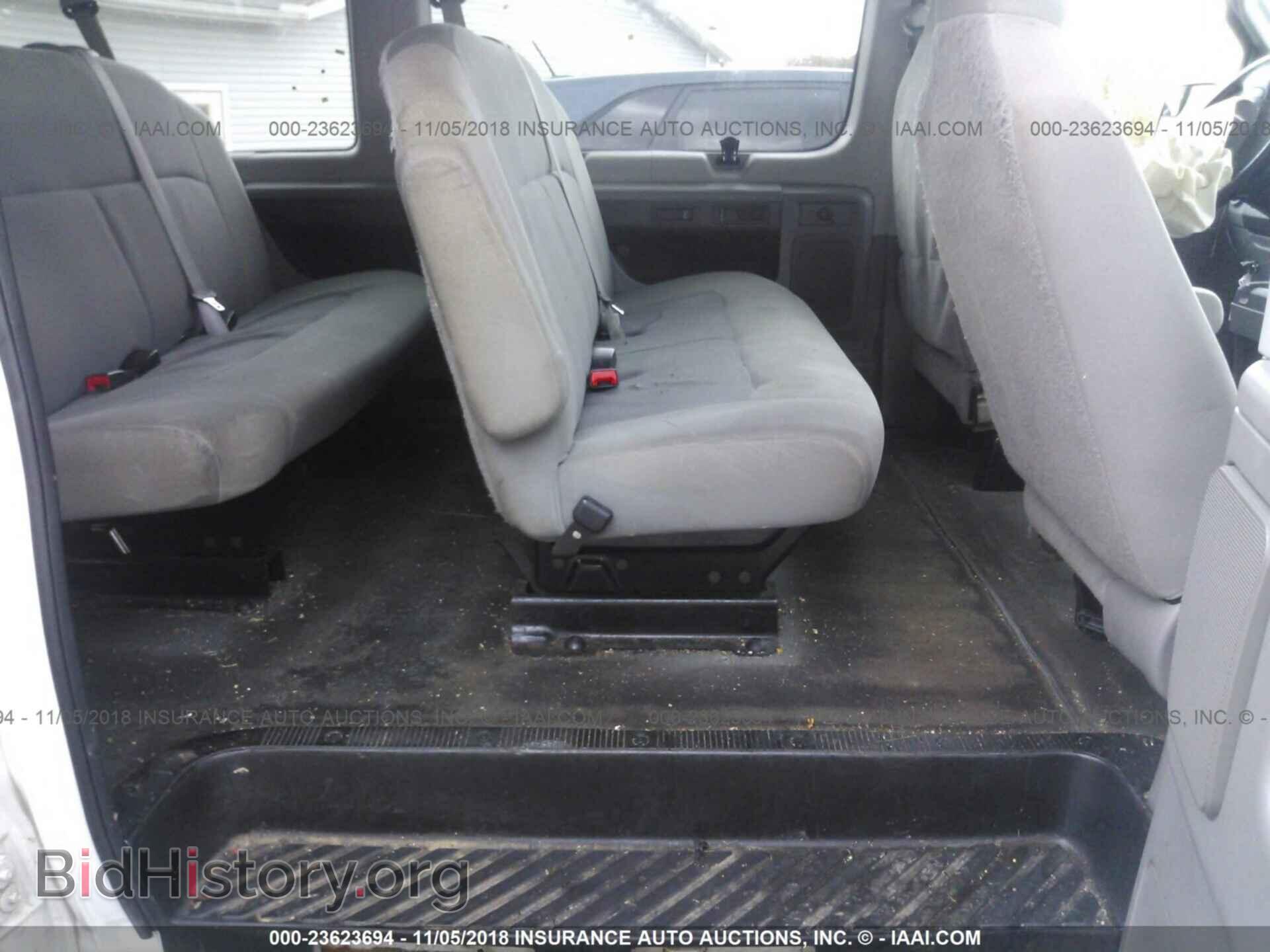 2011 Ford Econoline - VIN: 1FBNE3BL8BDA68711 - Photo 8