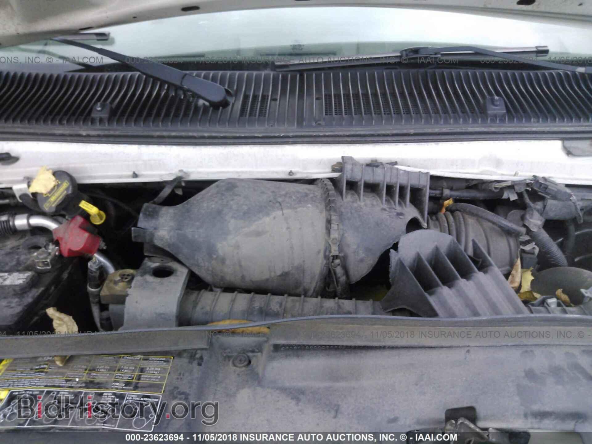 2011 Ford Econoline - VIN: 1FBNE3BL8BDA68711 - Photo 10