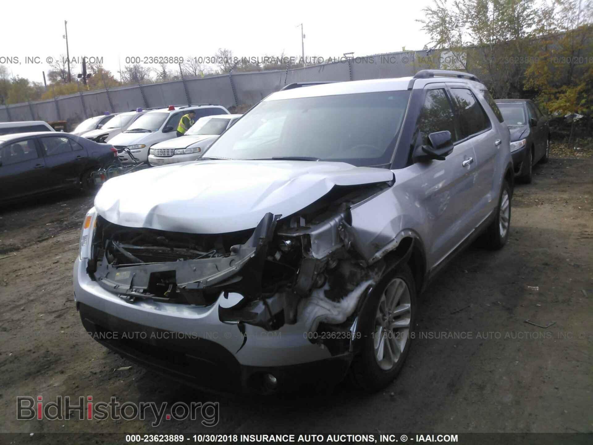 2011 FORD EXPLORER - VIN: 1FMHK8D84BGA67444 - Фото 2
