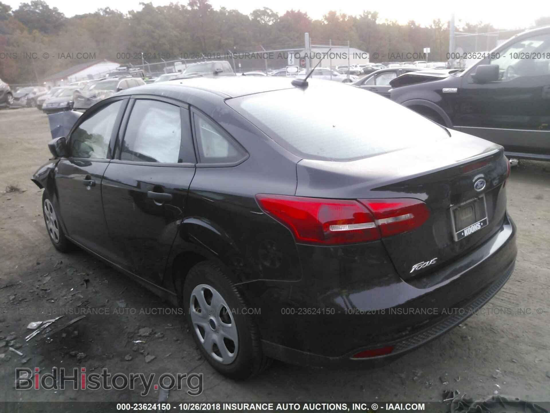 2017 Ford Focus - VIN: 1FADP3E2XHL252315 - Фото 3