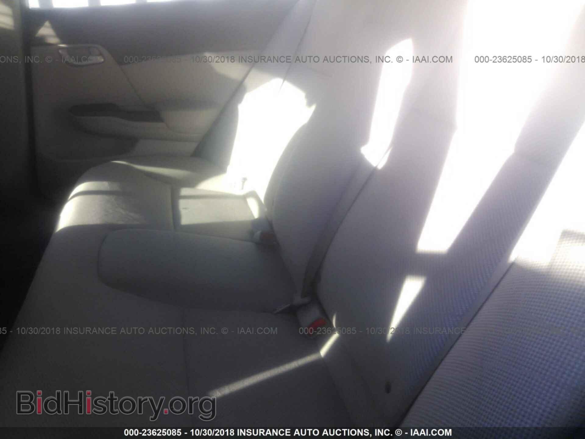 2012 Honda Civic - VIN: 19XFB2F56CE354801 - Photo 8