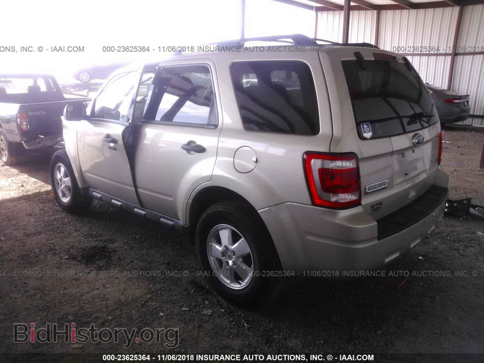 2011 Ford Escape - VIN: 1FMCU0DG5BKB65019 - Photo 3