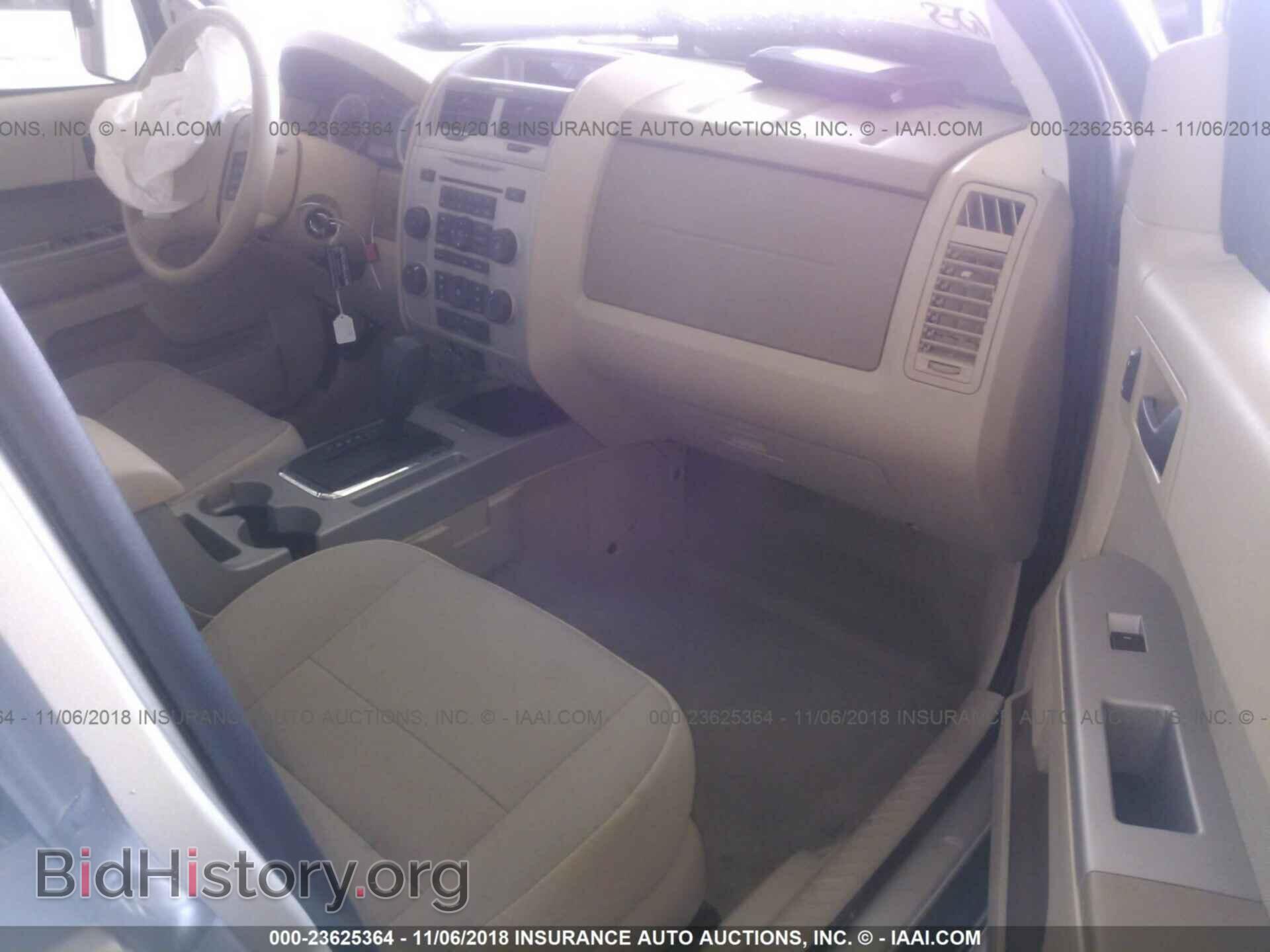 2011 Ford Escape - VIN: 1FMCU0DG5BKB65019 - Photo 5