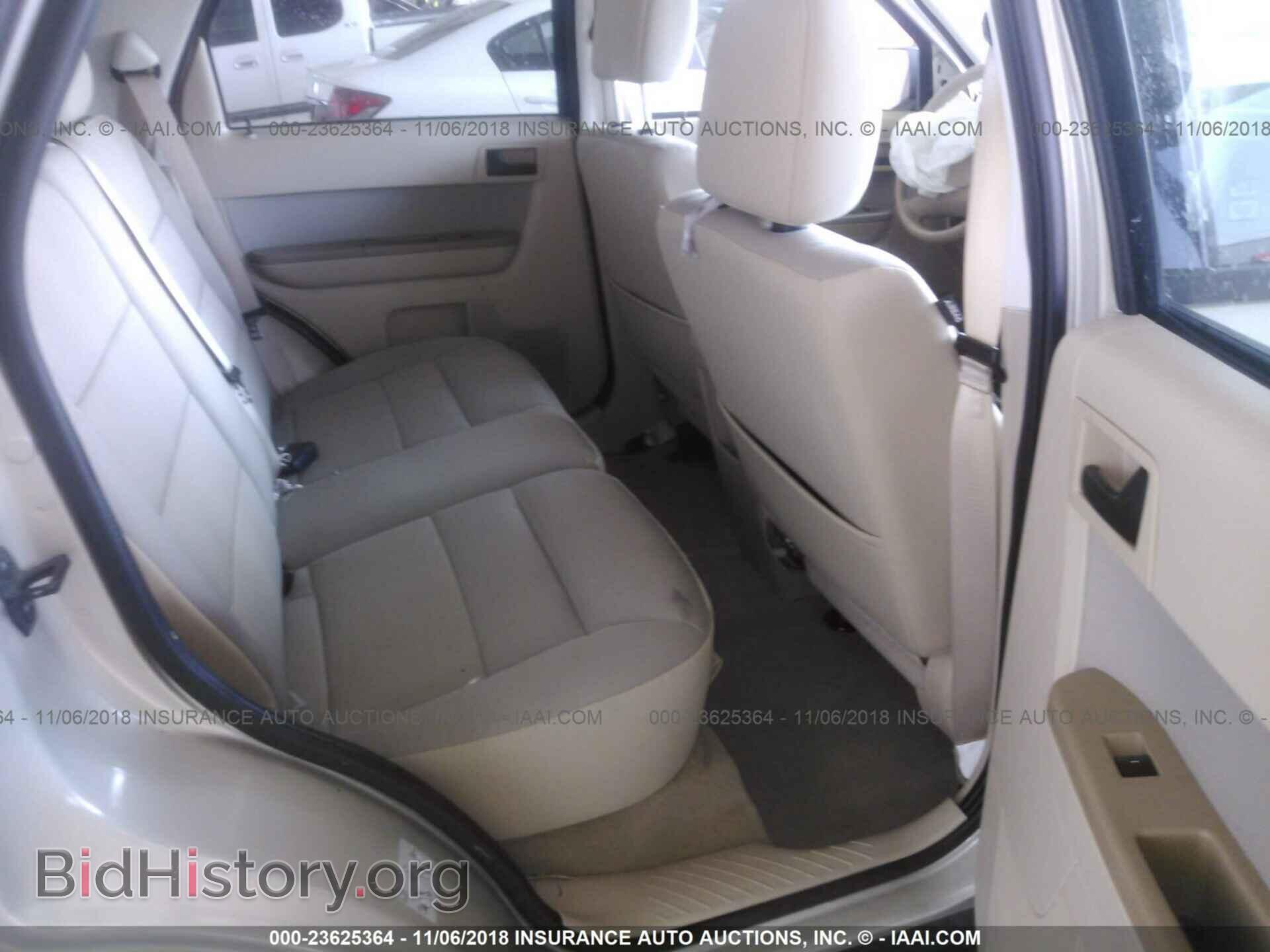 2011 Ford Escape - VIN: 1FMCU0DG5BKB65019 - Photo 8