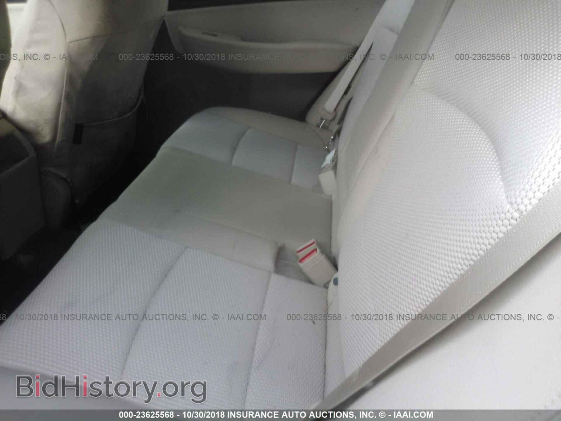 2016 Subaru Outback - VIN: 4S4BSAFC8G3212854 - Photo 8