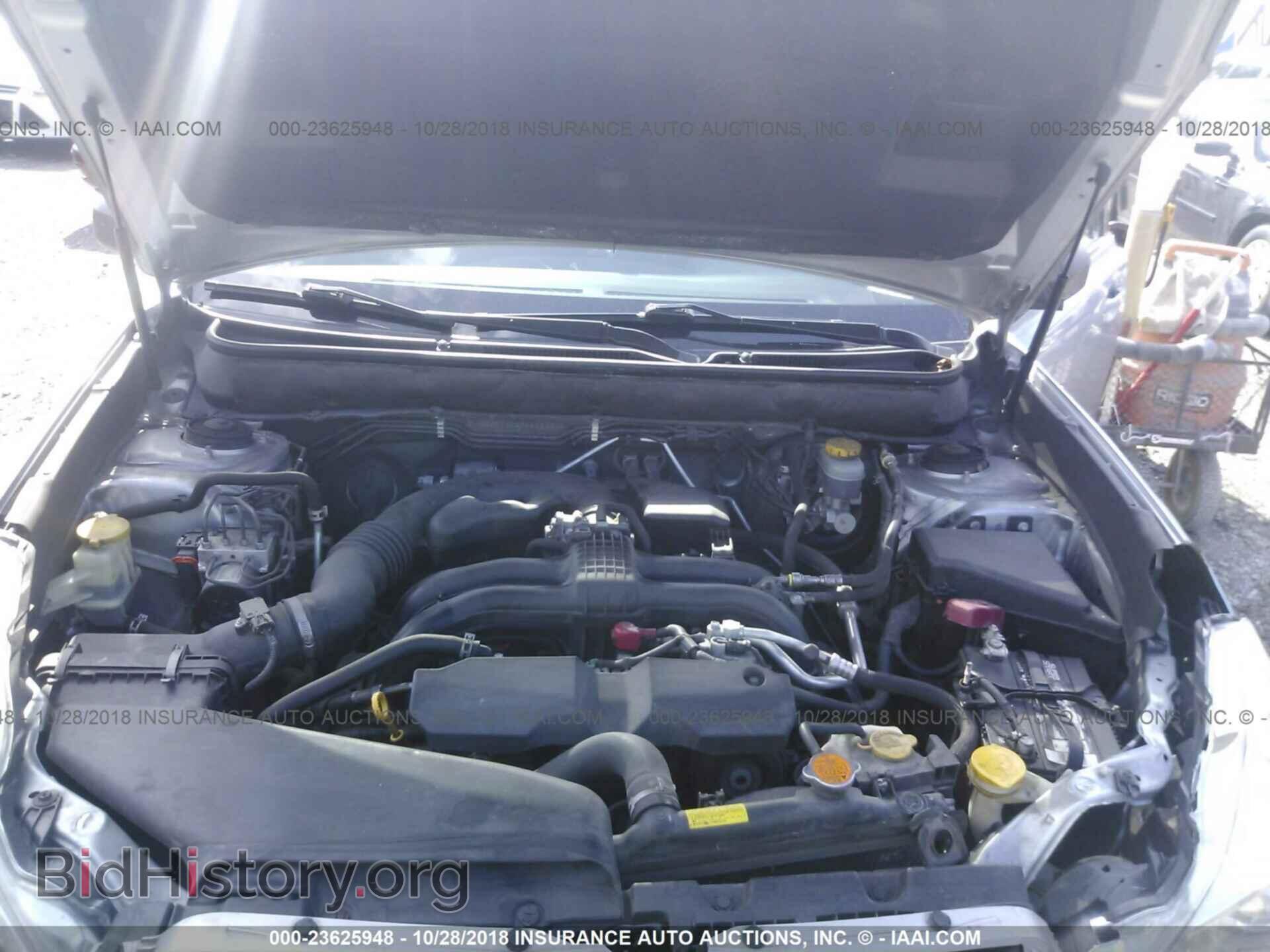 2014 Subaru Outback - VIN: 4S4BRCAC2E3206351 - Photo 10