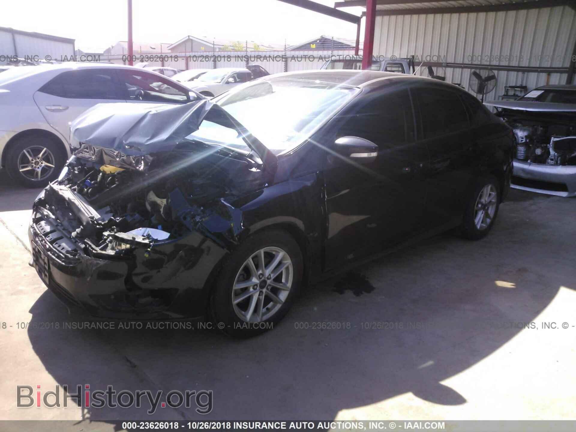2016 Ford Focus - VIN: 1FADP3F21GL249817 - Фото 2