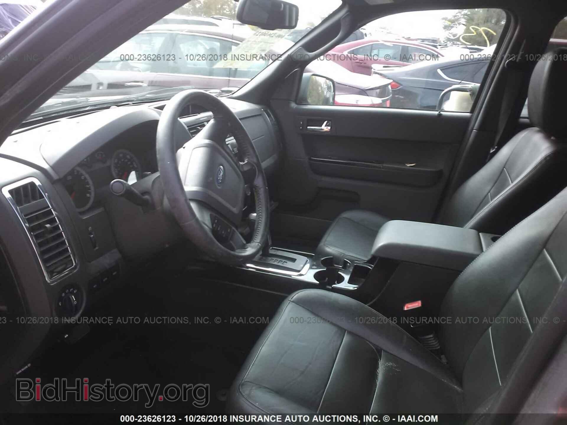2011 Ford Escape - VIN: 1FMCU0EG0BKB27034 - Фото 5