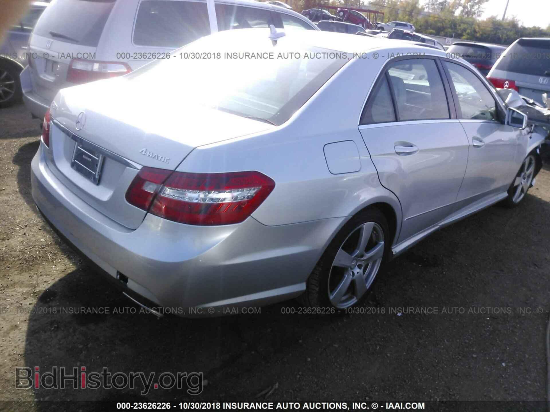 2011 MERCEDES-BENZ E - VIN: WDDHF8HB3BA309678 - Photo 4