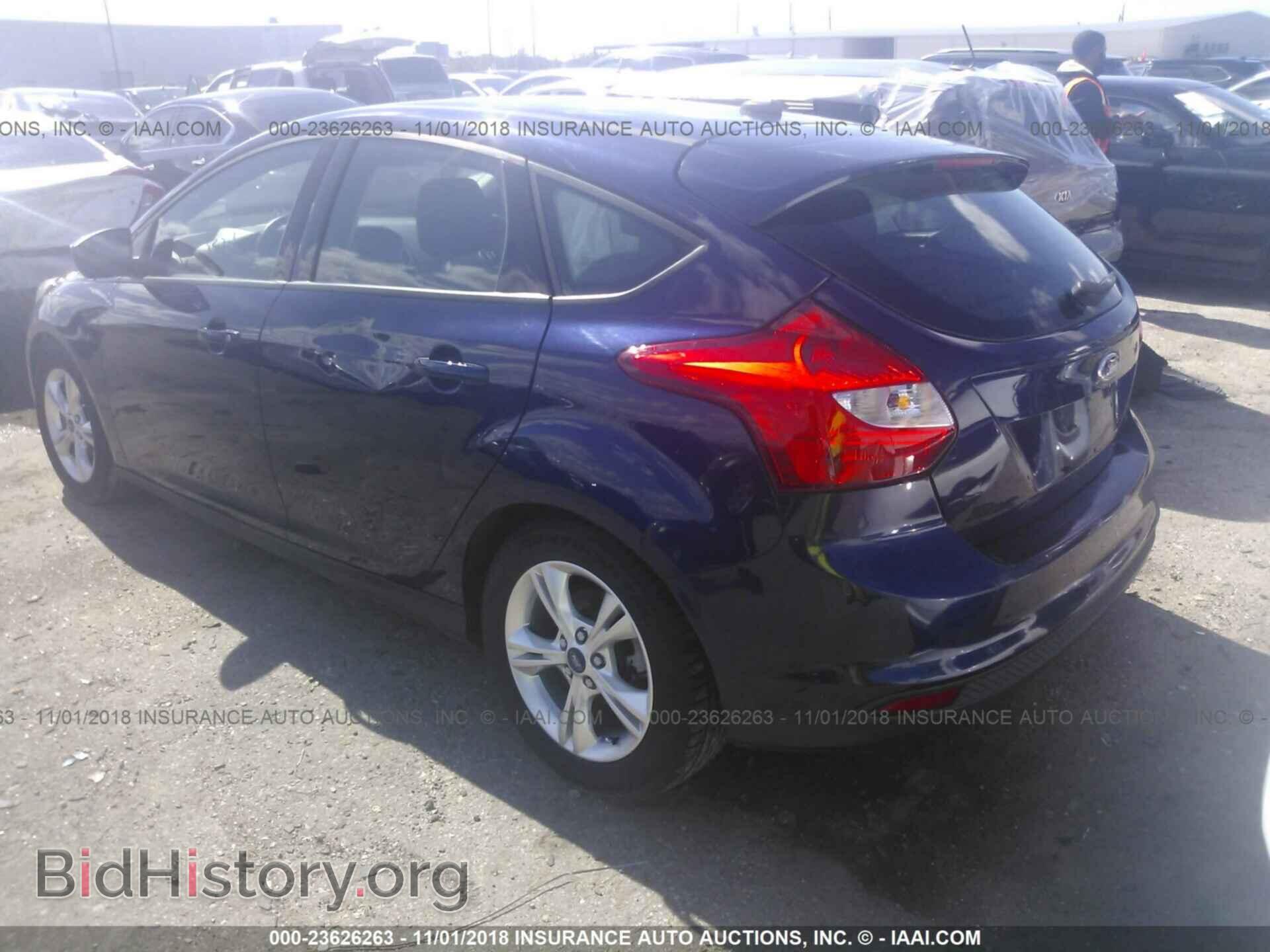 2012 Ford Focus - VIN: 1FAHP3K24CL122321 - Photo 3
