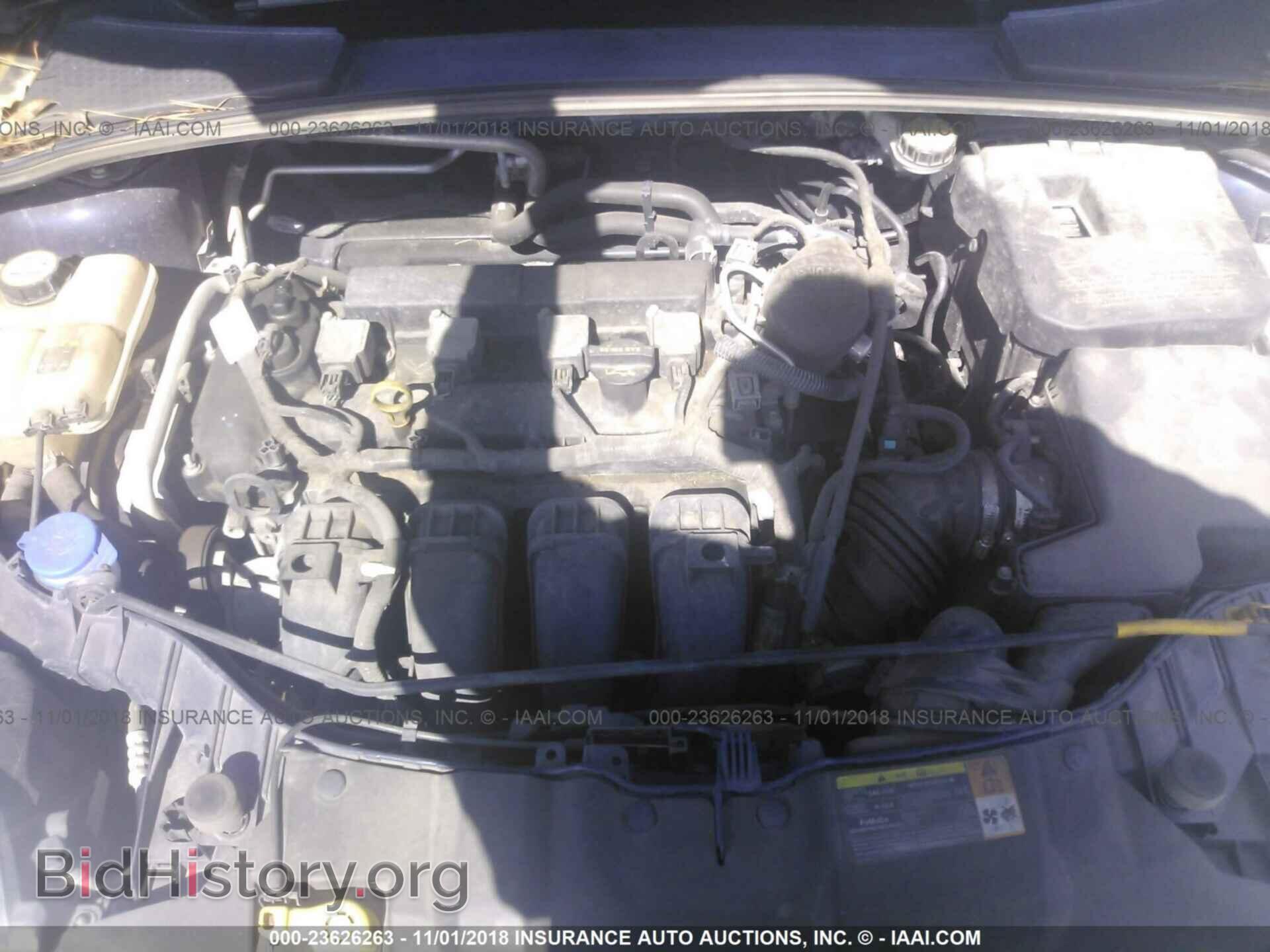 2012 Ford Focus - VIN: 1FAHP3K24CL122321 - Photo 10