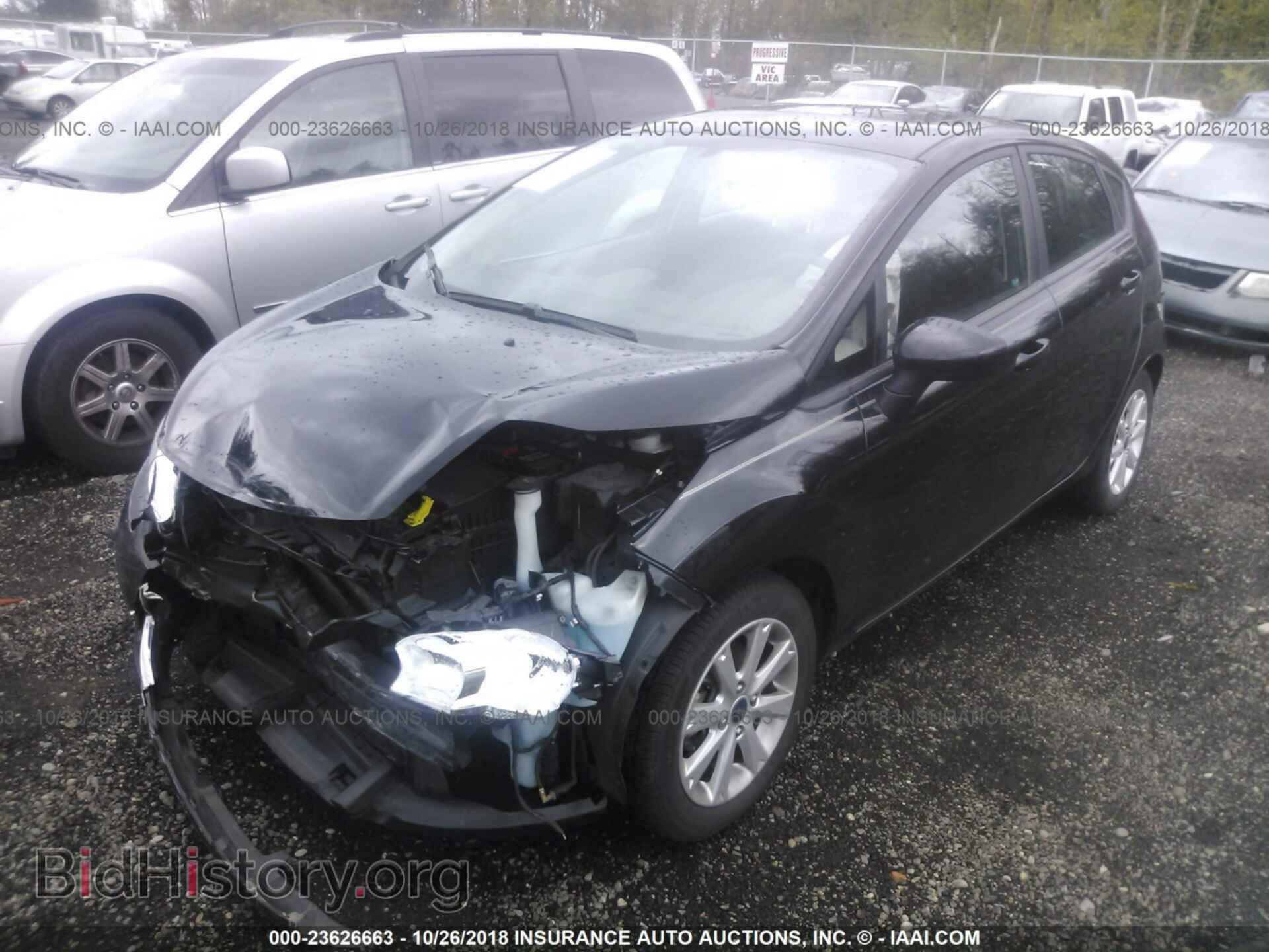 2011 Ford Fiesta - VIN: 3FADP4EJ9BM175276 - Фото 2