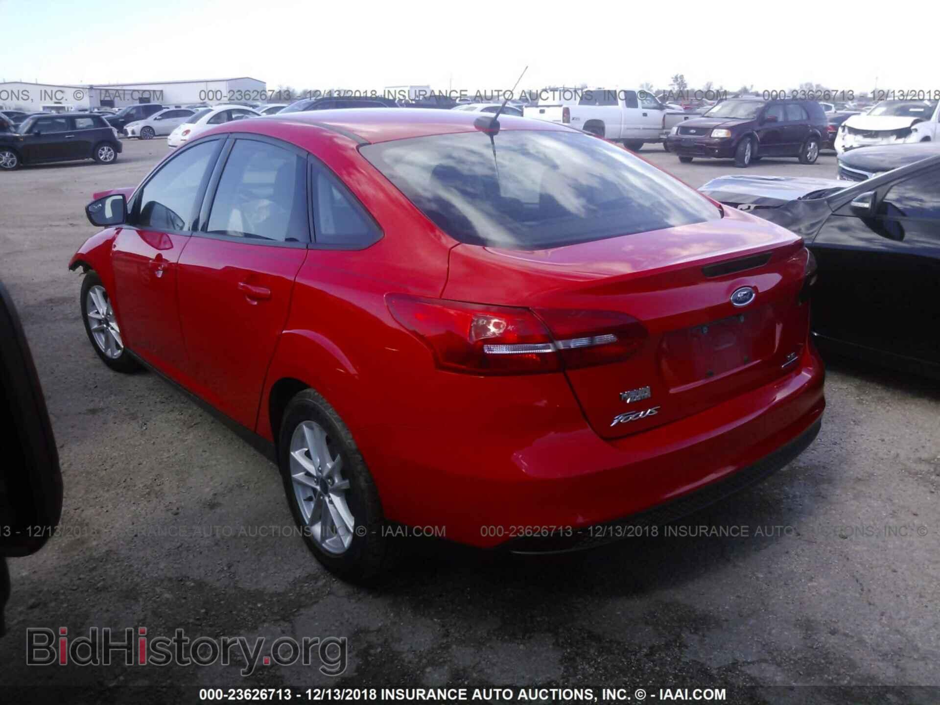 2015 Ford Focus - VIN: 1FADP3F21FL230988 - Photo 3