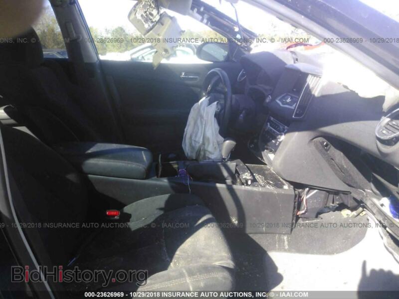 2011 BMW X5 (VIN 5UXZV4C59BL741013) — photo 5 of 10