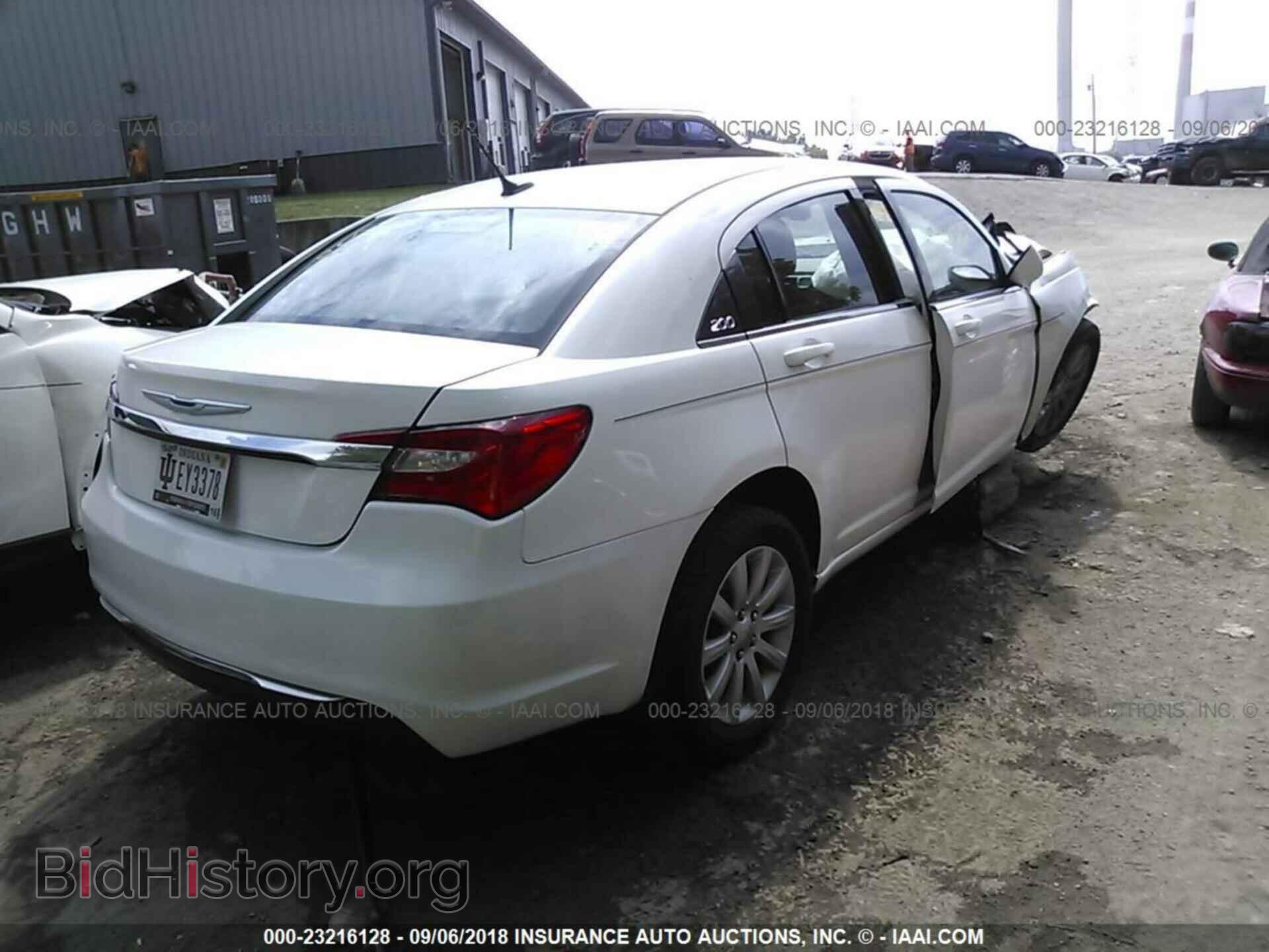 2014 CHRYSLER 200 - VIN: 1C3CCBBB7EN127700 - Photo 4